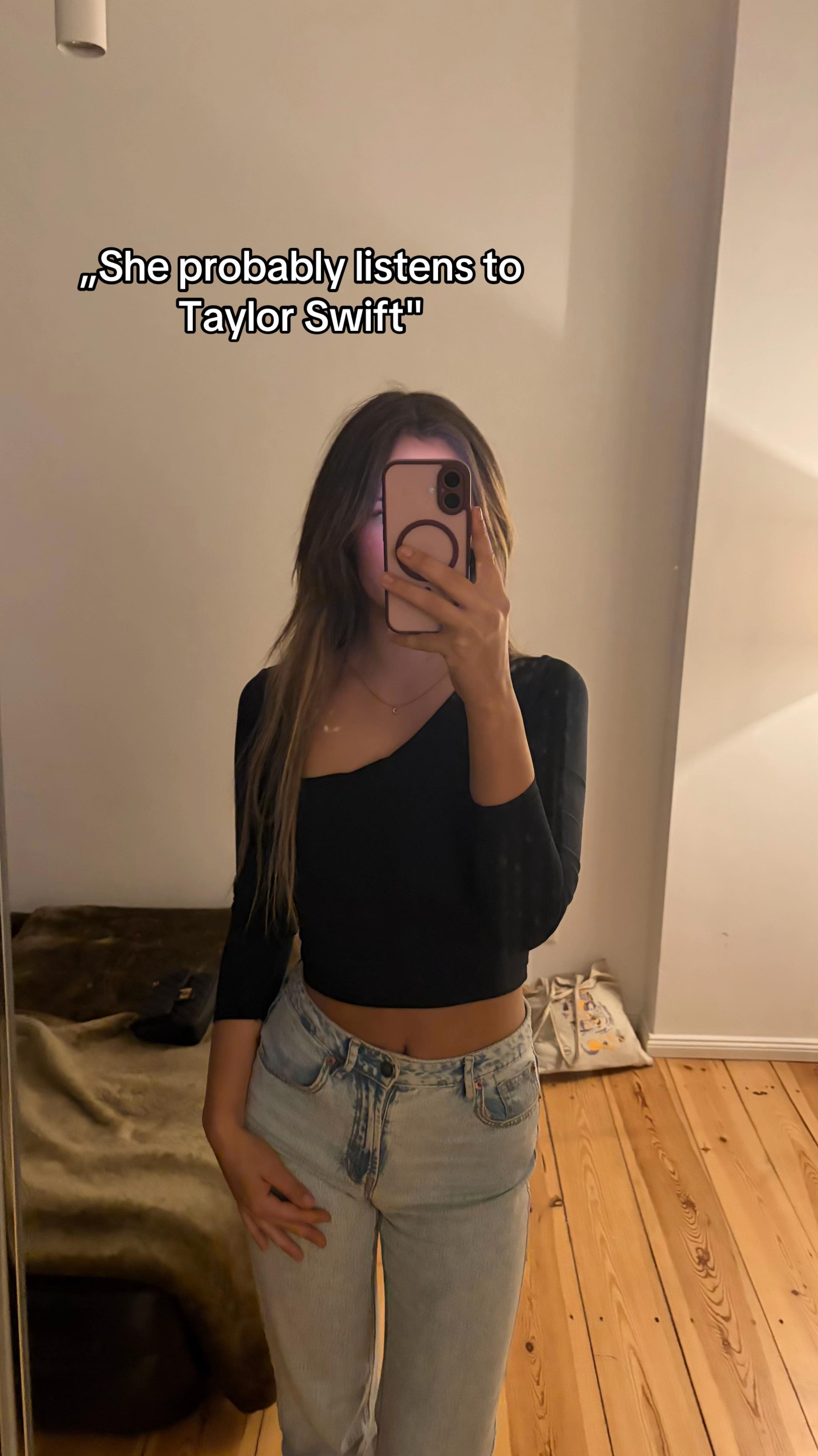 @𝓒𝓮𝓵𝓲𝓷𝓪🐦&zwj;🔥