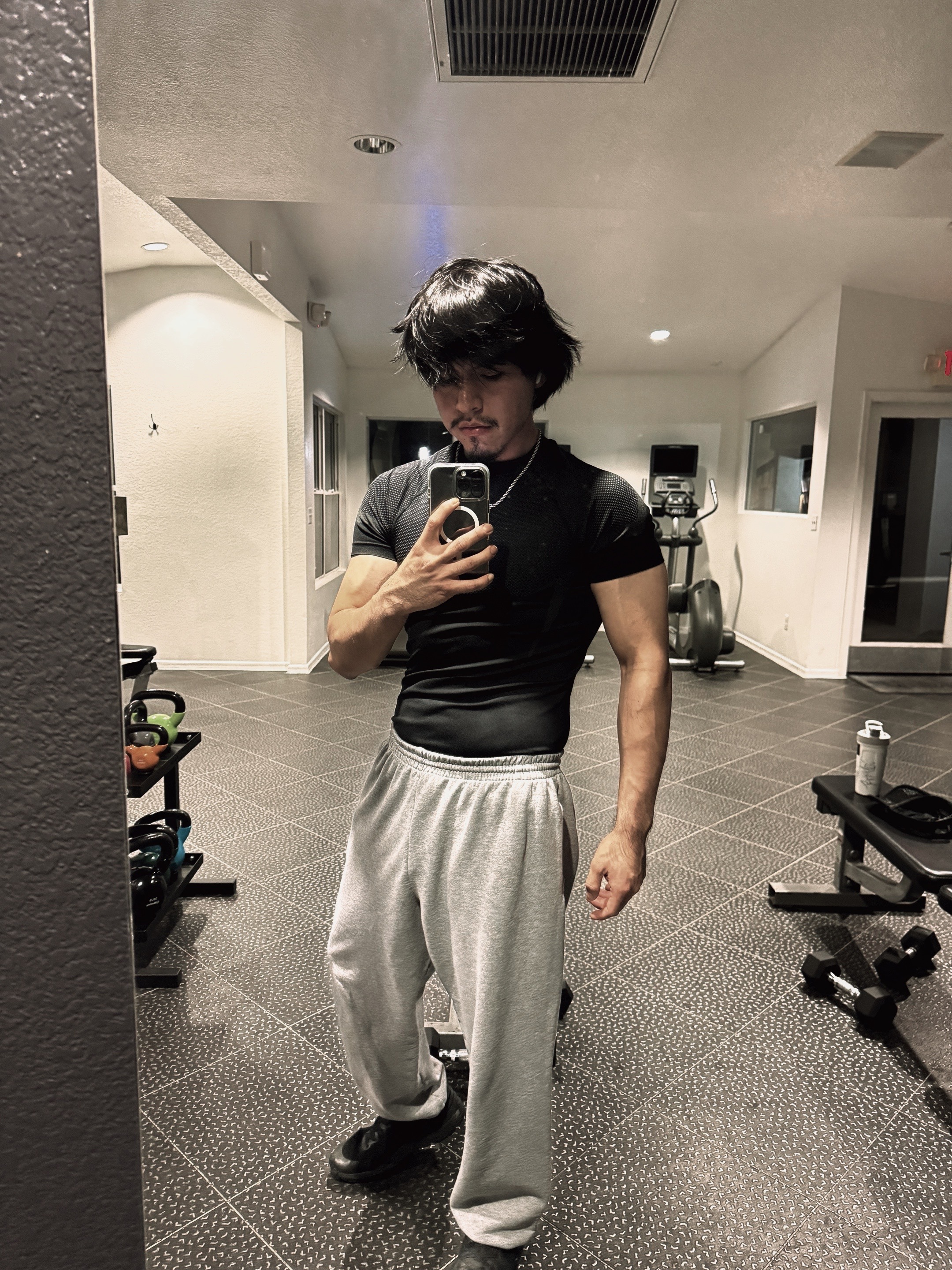 @sarkvos