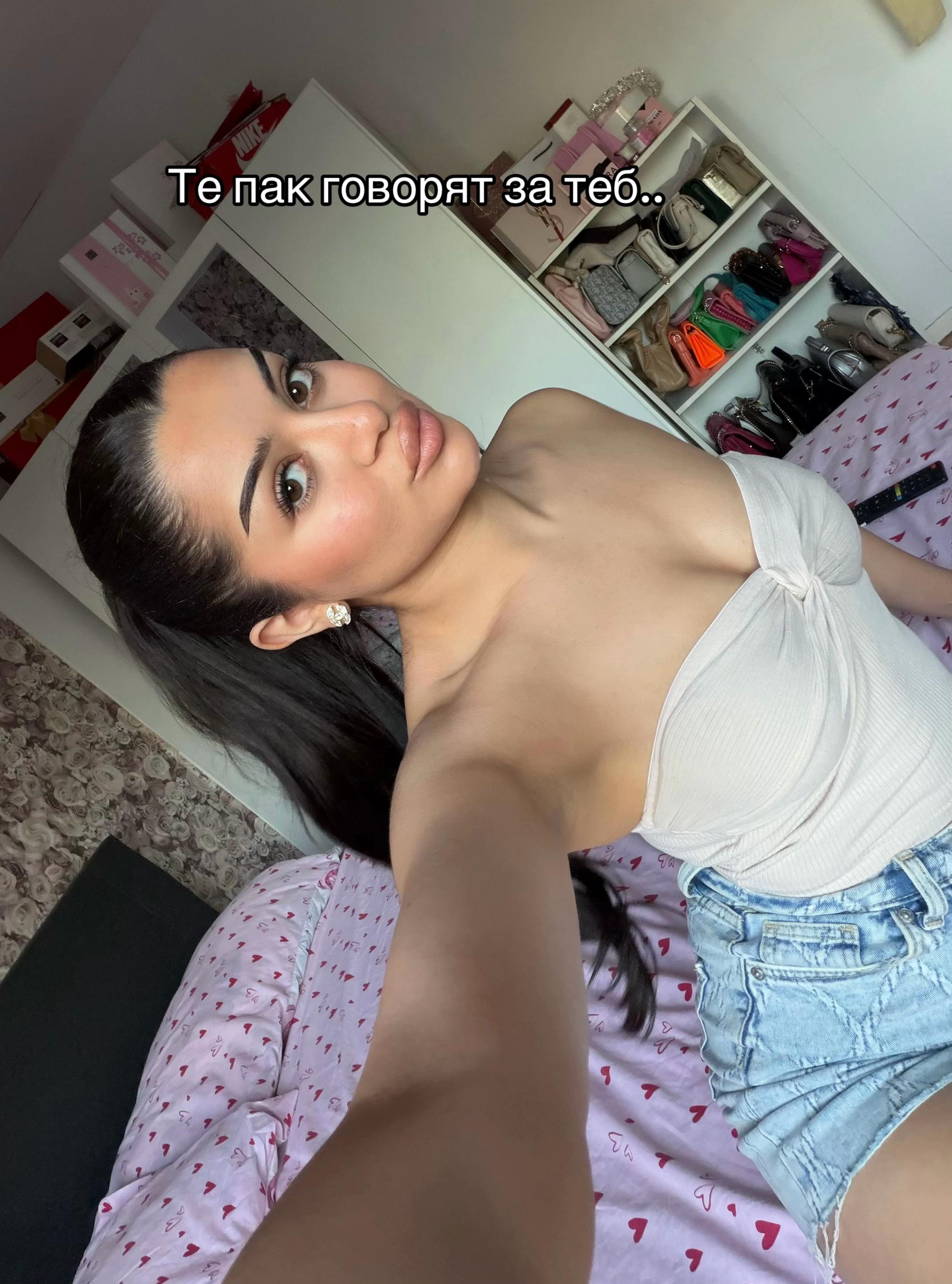 @RoselindaM