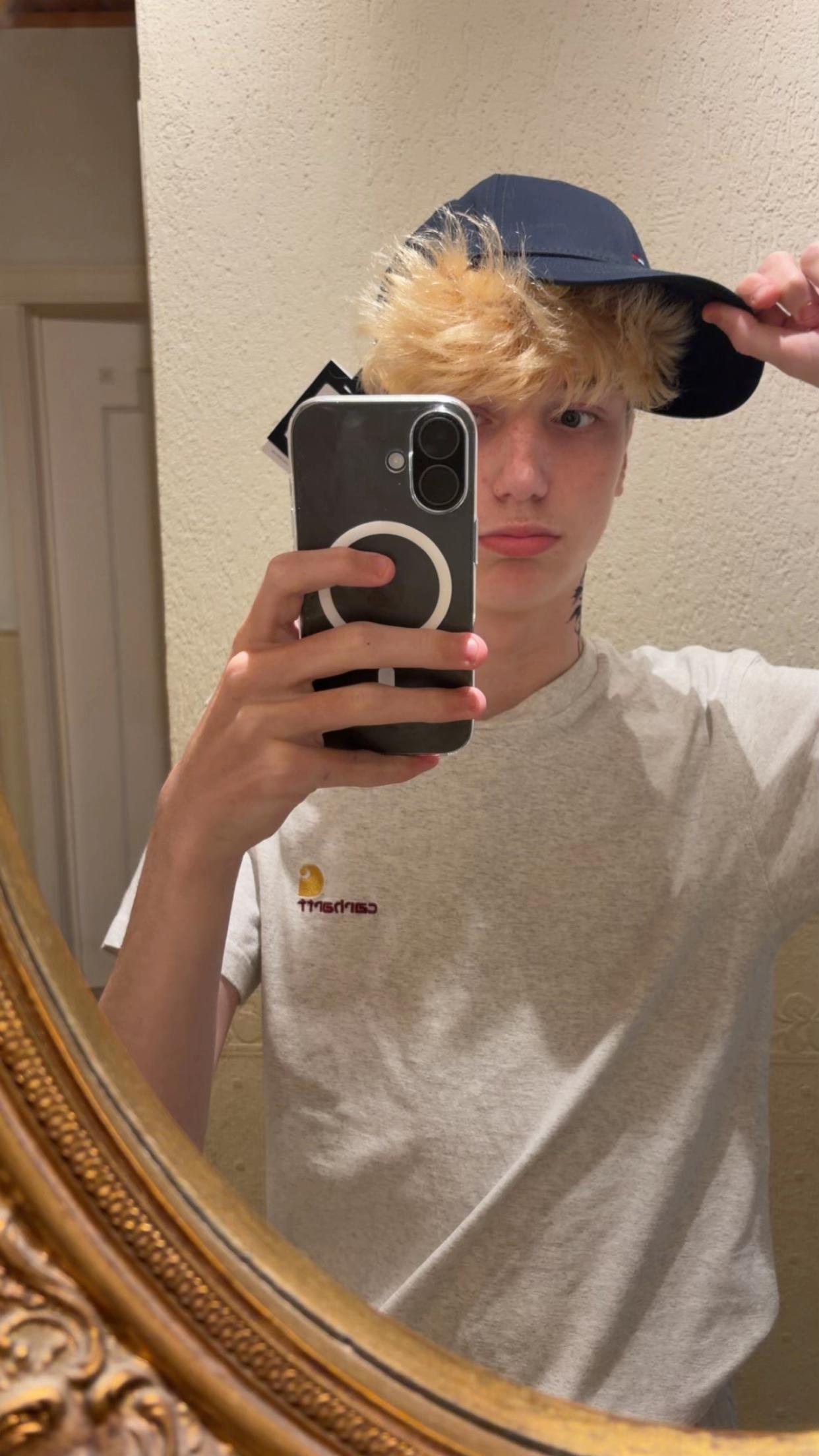 @zionloosveldt_.