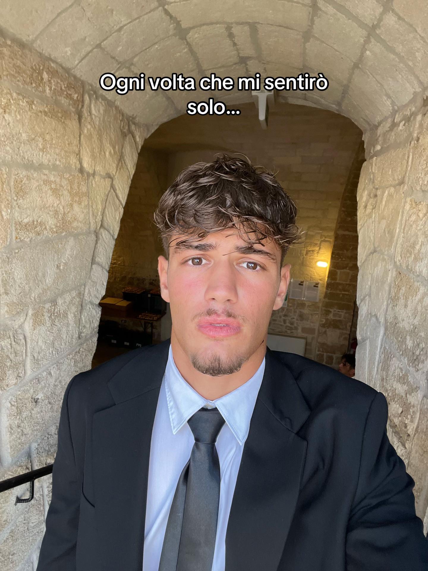 @𝐅𝐑𝐄𝐍𝐂𝐈𝐒💎