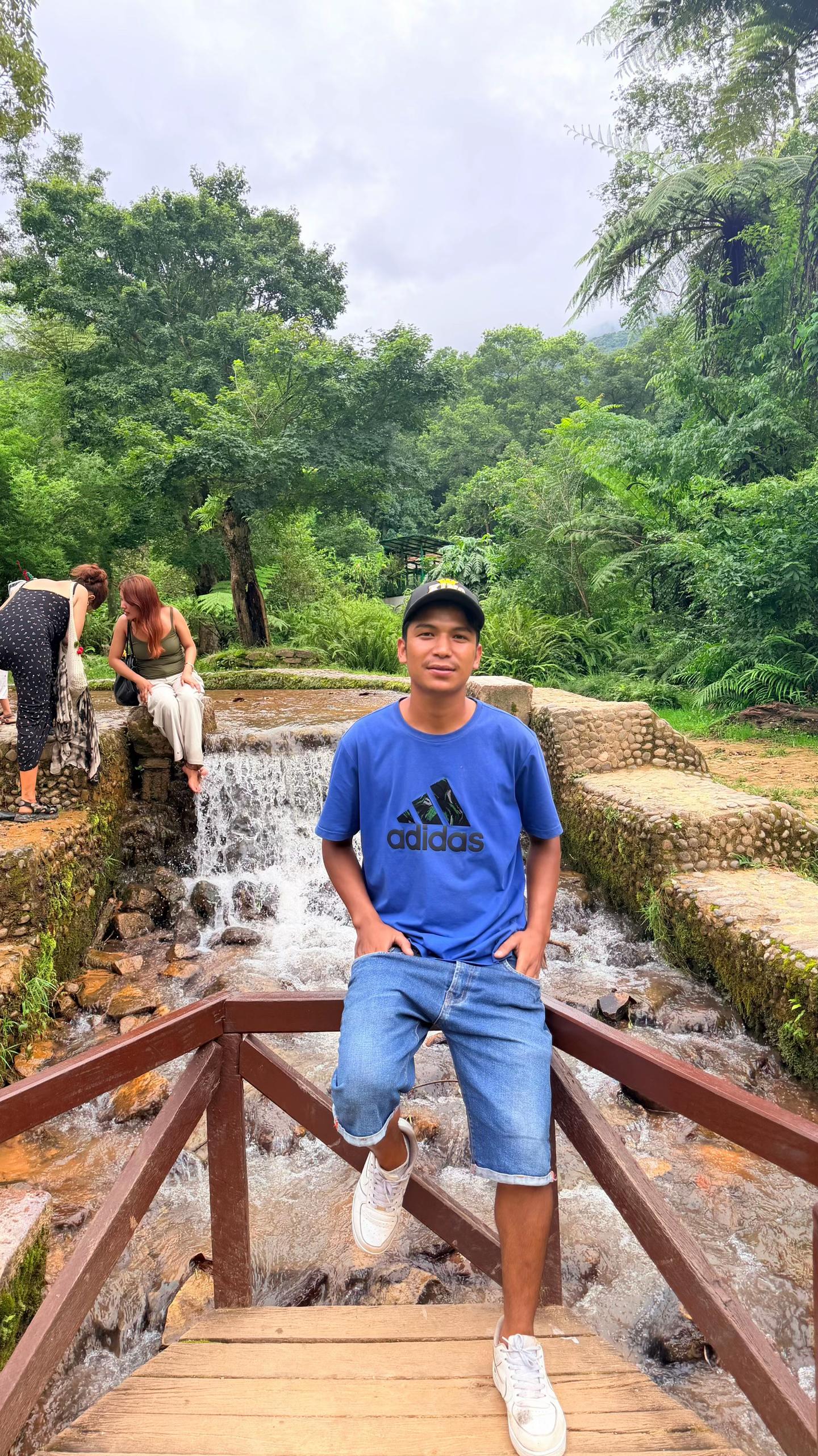 @The_रेsHu🥷