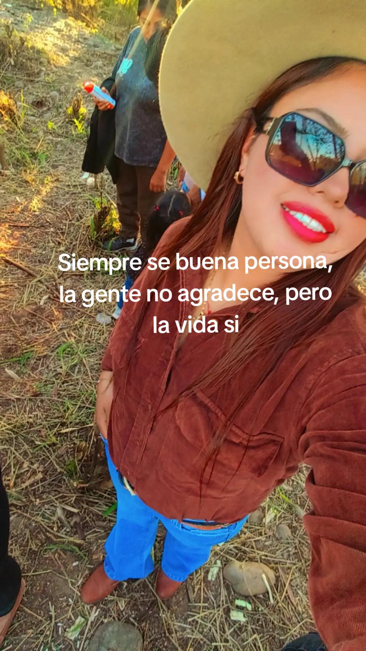 @𝐒𝐜𝐚𝐫𝐥𝐞𝐭𝐭 ִֶָ☾💚🤠