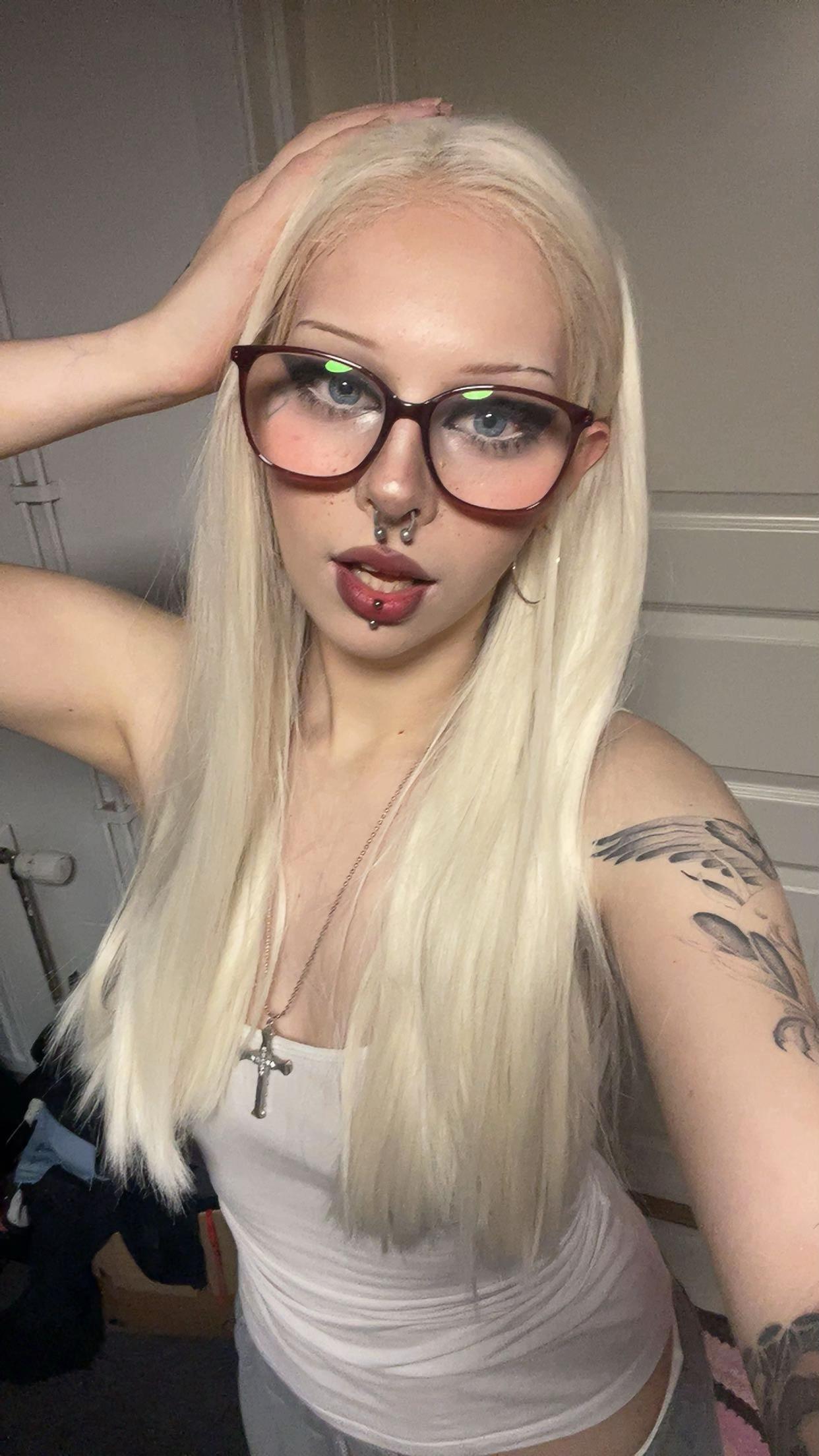 @mandapanda🖤🦇💞