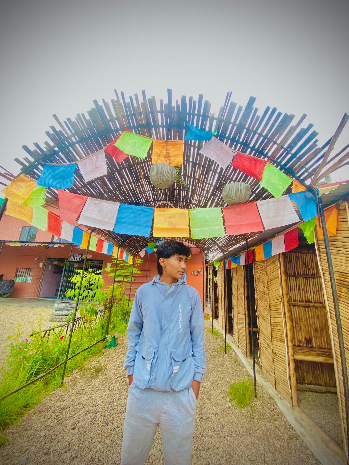 @Kashmir tamang 