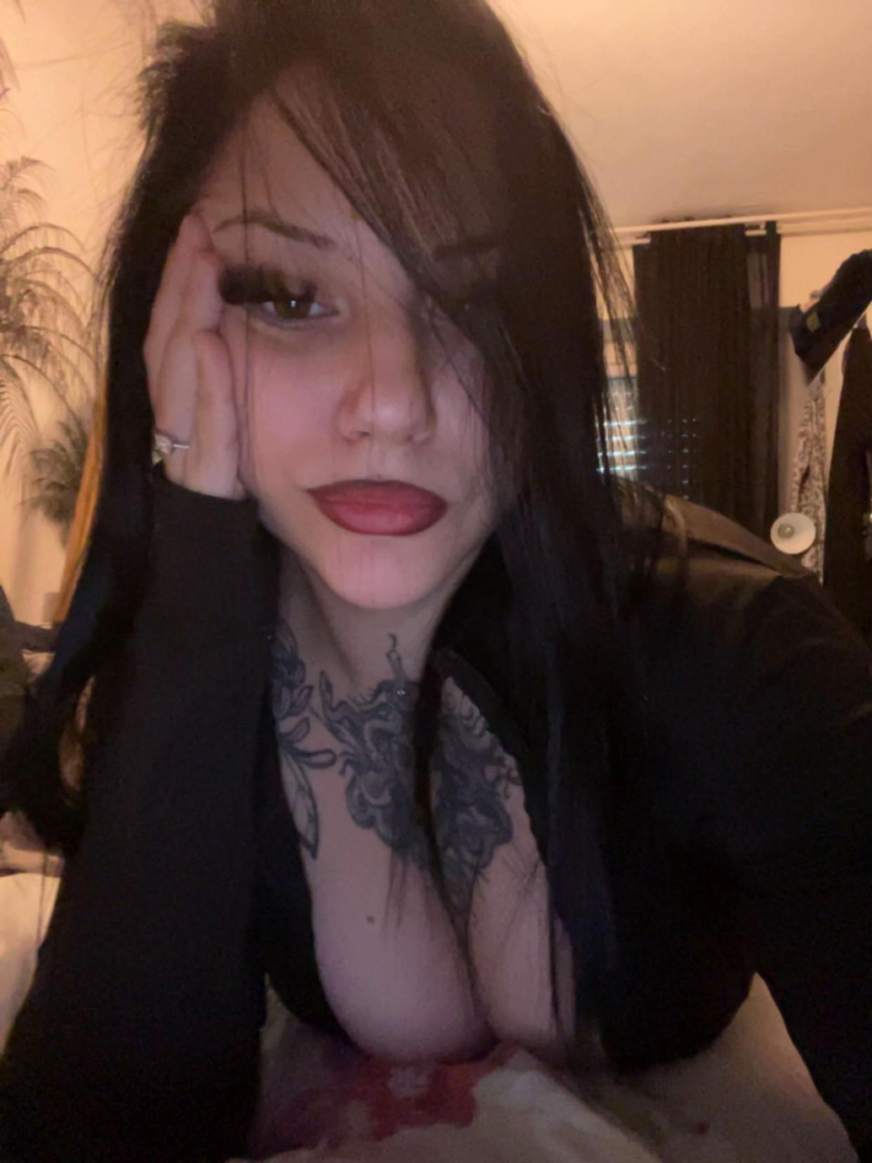 @Anissa 🫦🪬