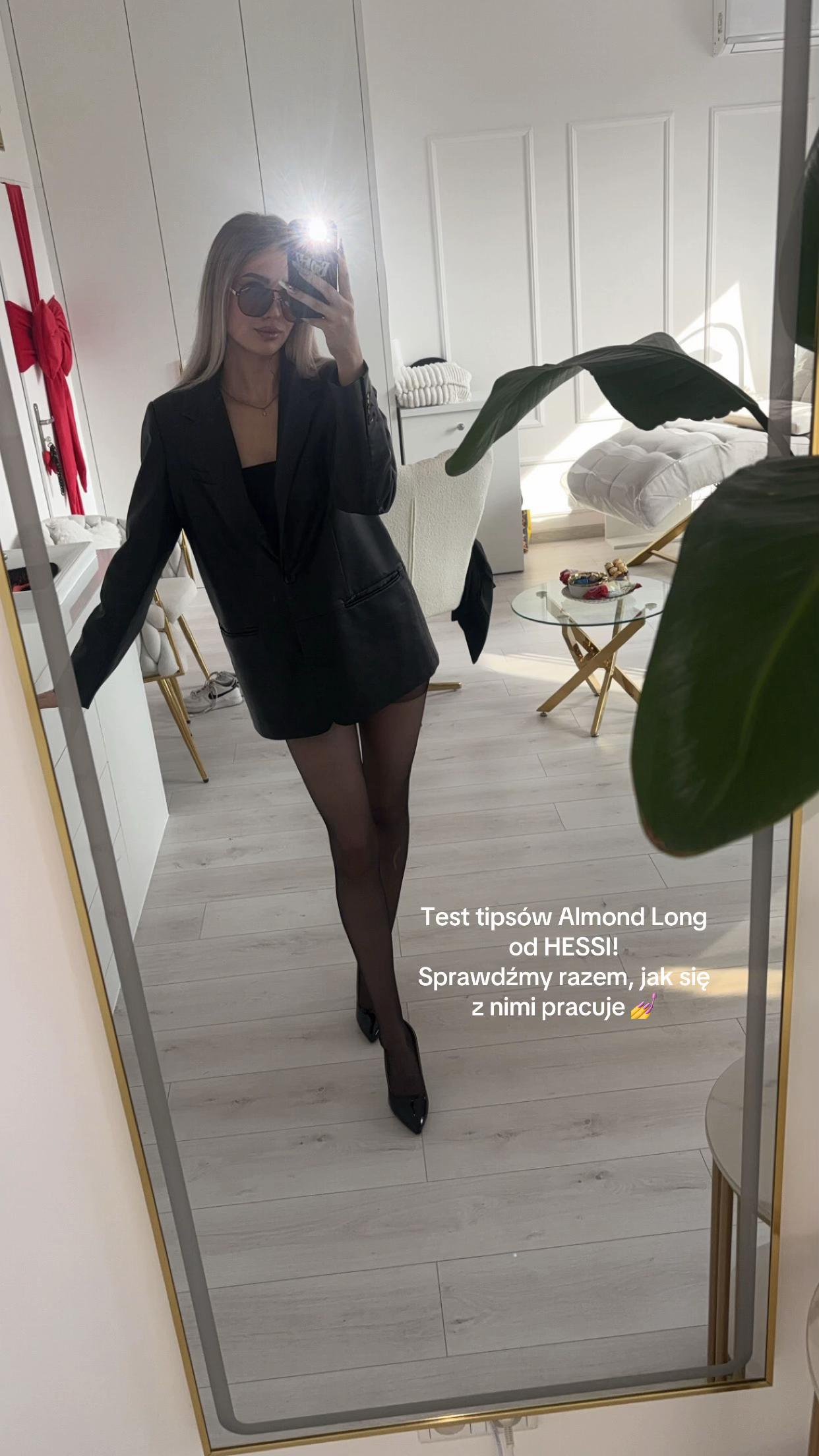 @Emka🤩