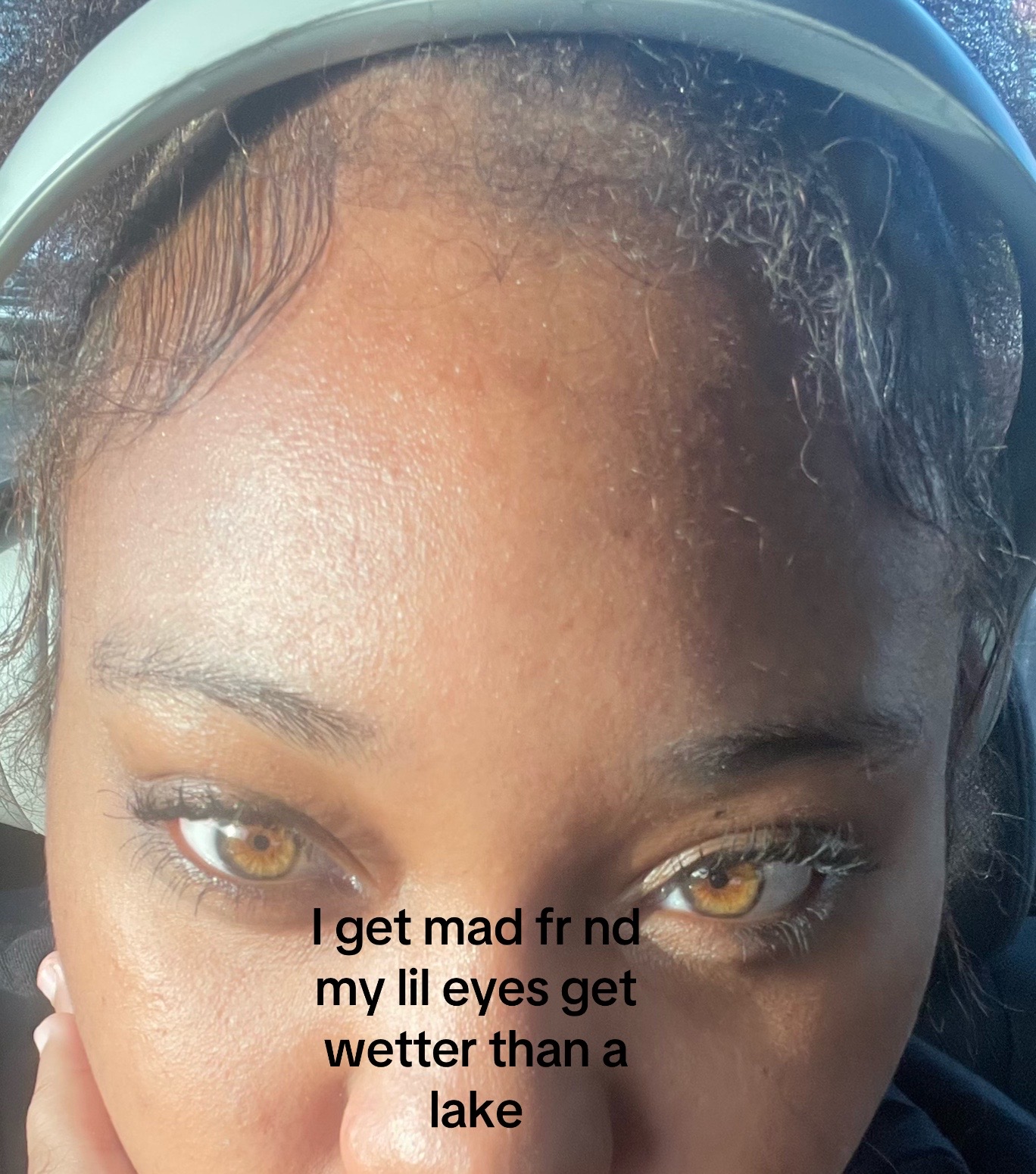 @Prettyyeyess