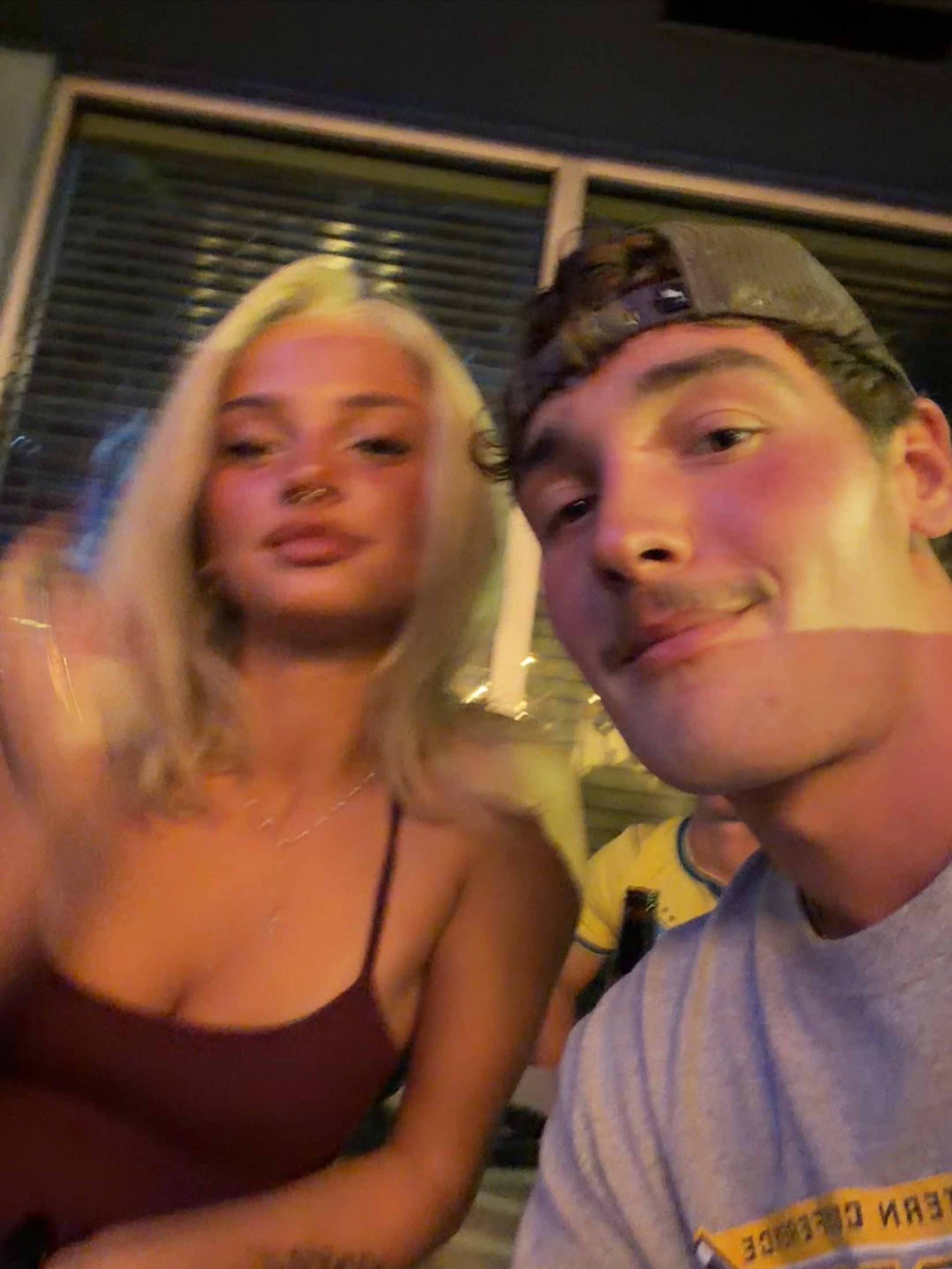 @julessss