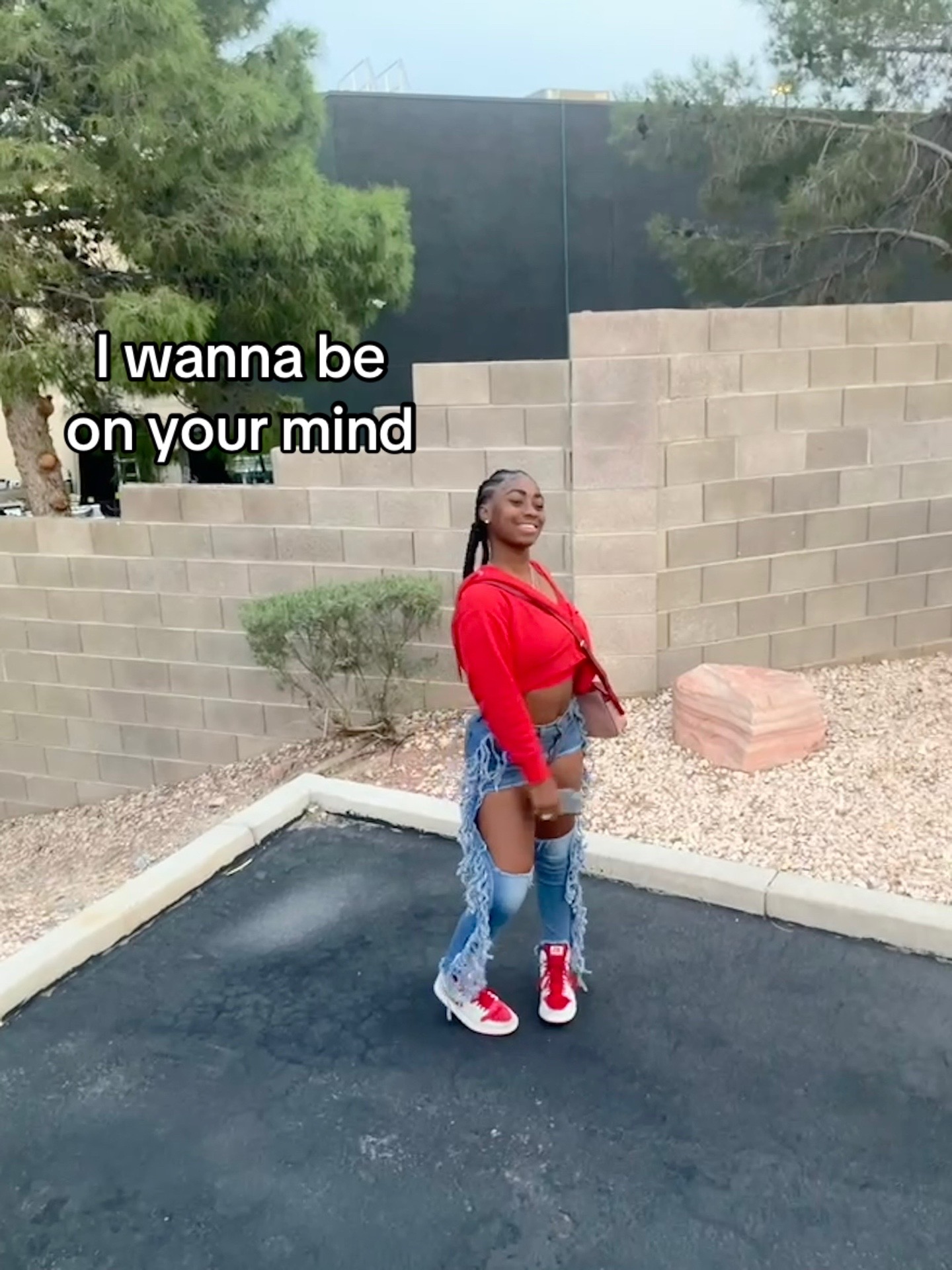 @🖤
