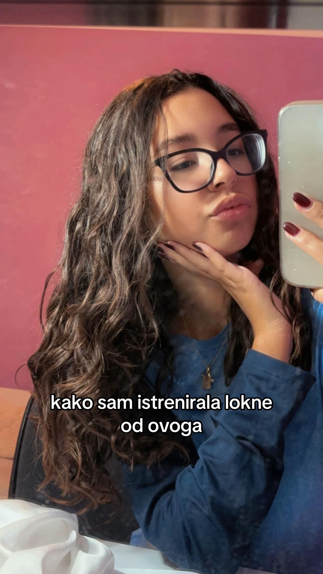 @Isidora