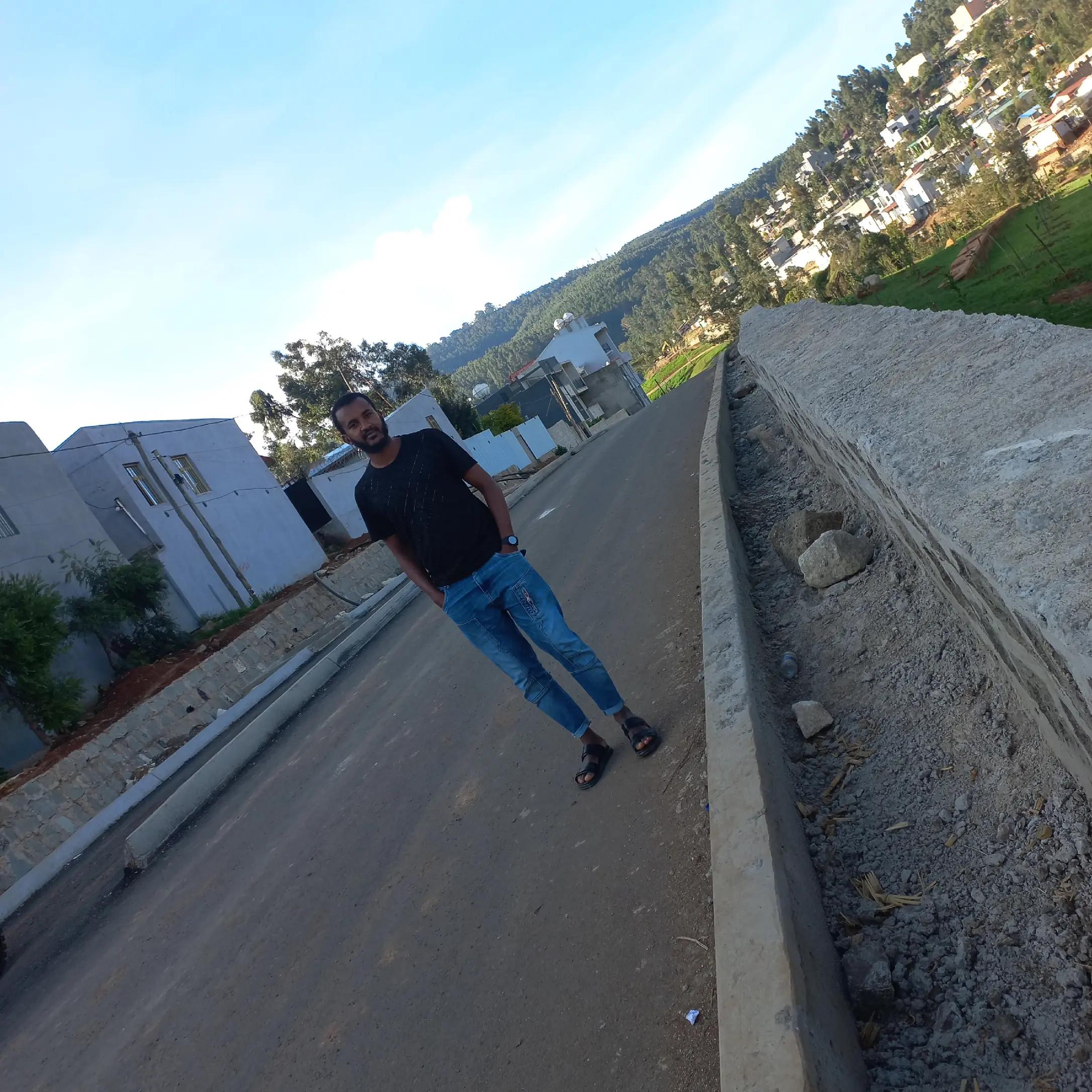 @ሱዑድ ሓበሻ ዲዛይነር