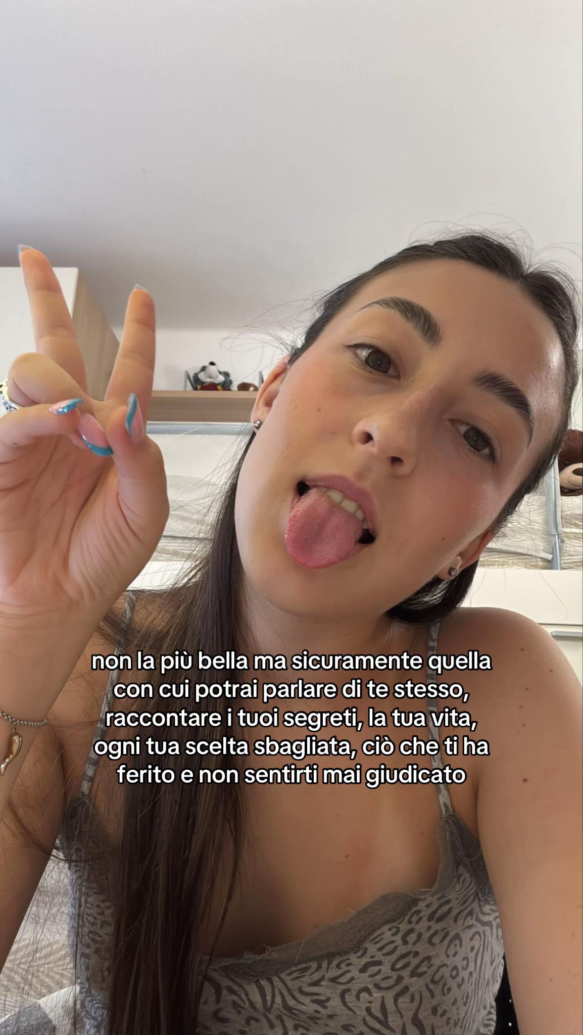 @auroraa2