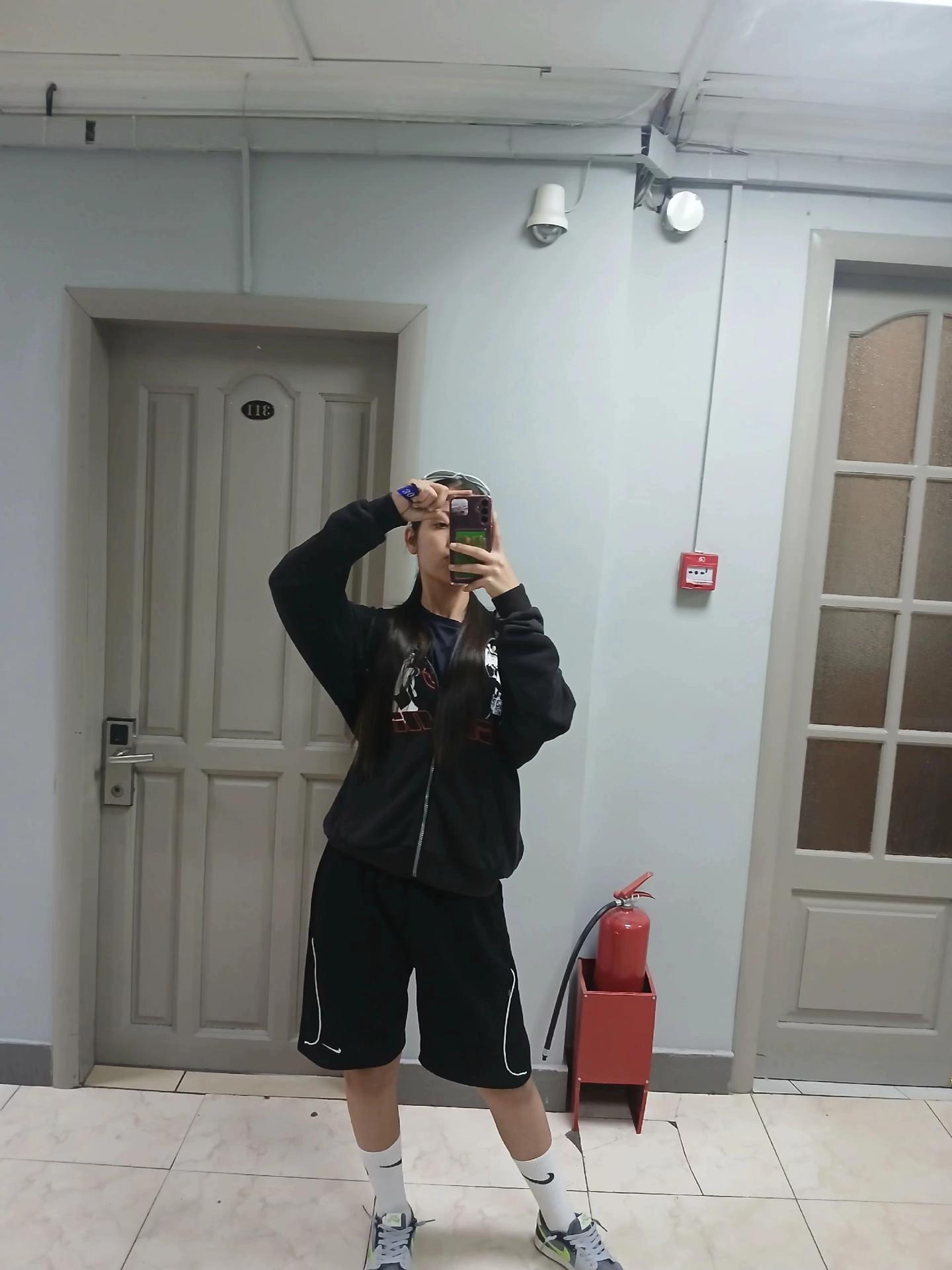 @M.K🐾