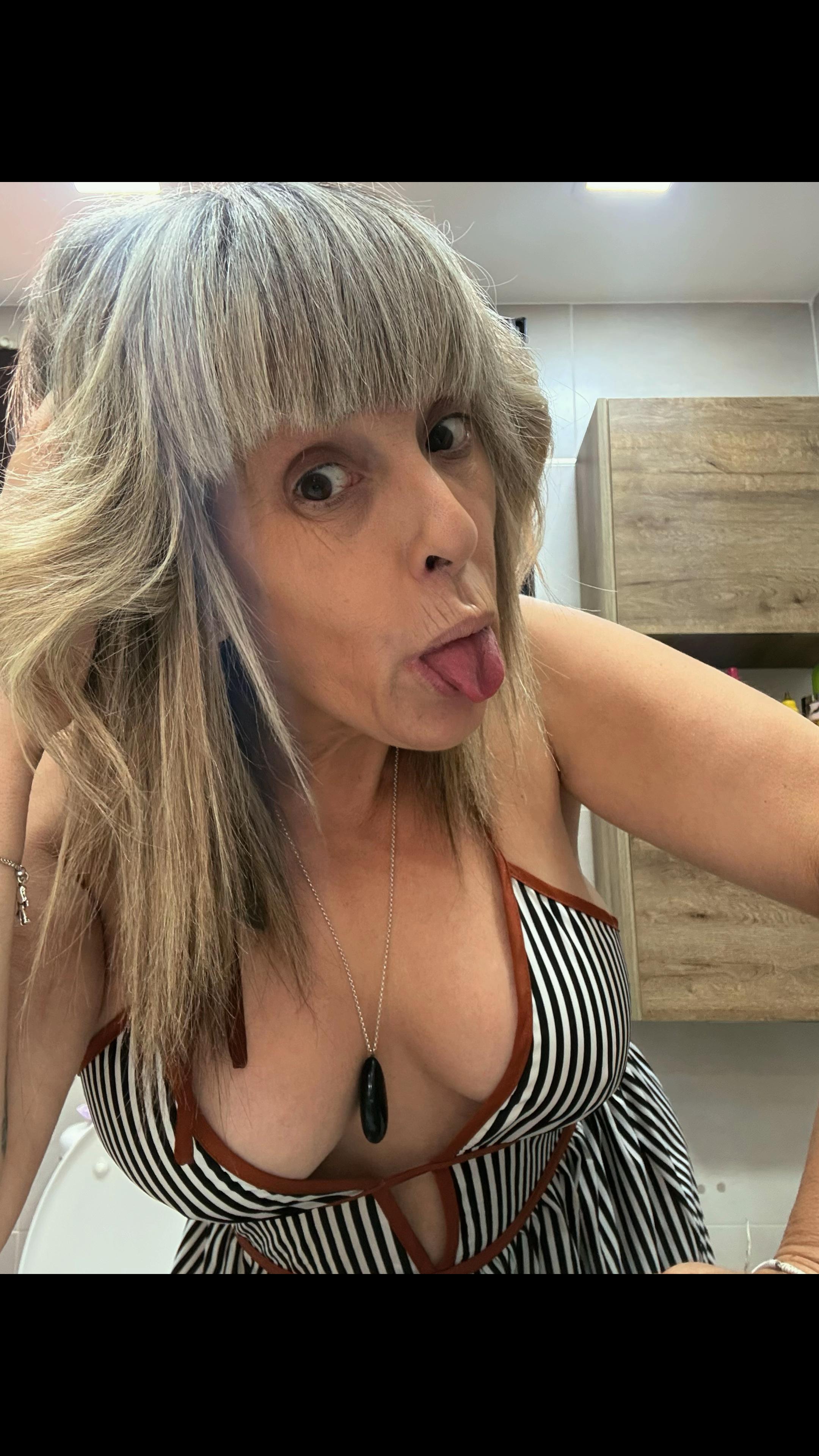 @Anacar77
