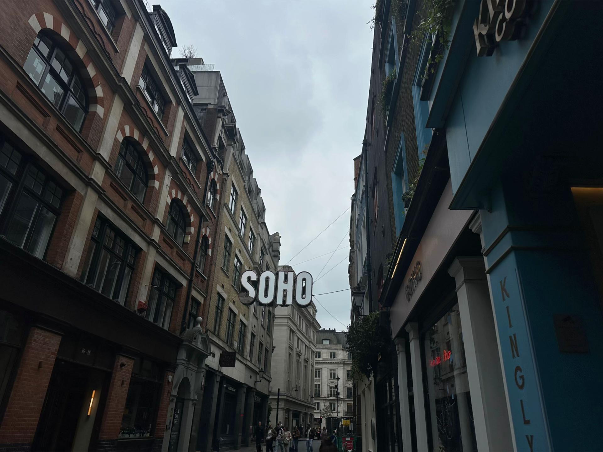 @marieee.km