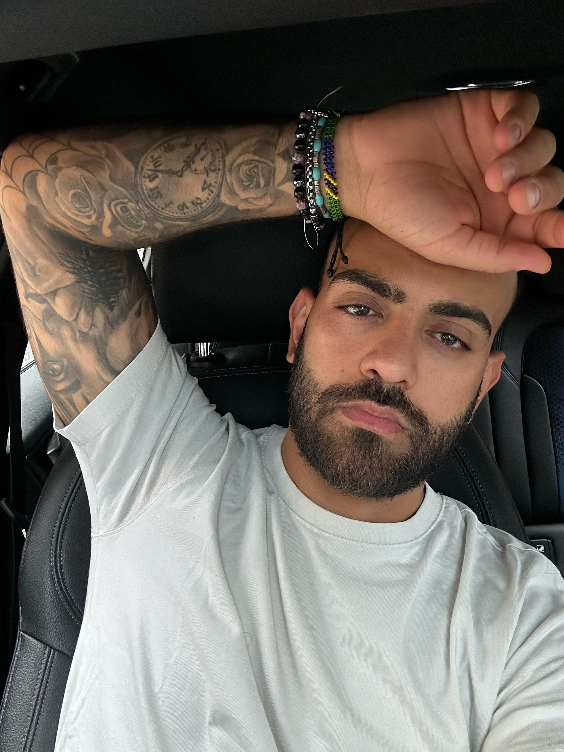 @yaserelzer