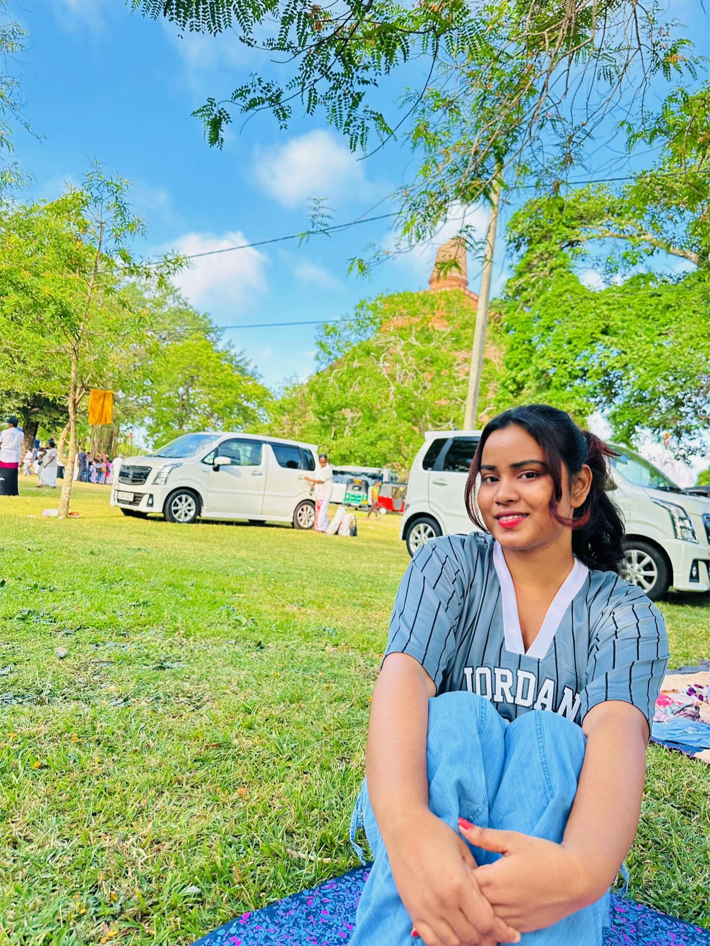 @THARI _🪬🧿