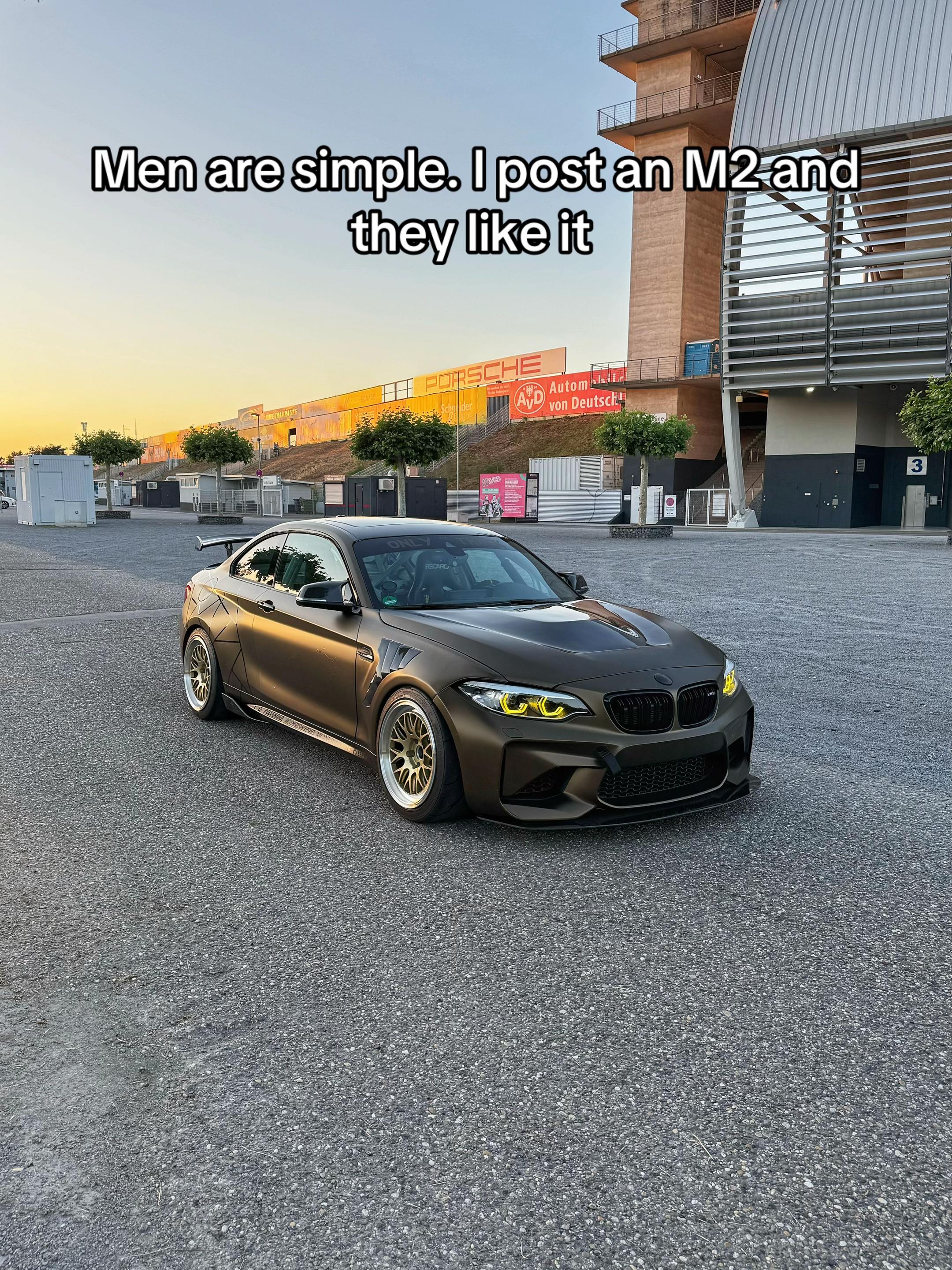 @M2_Dennis