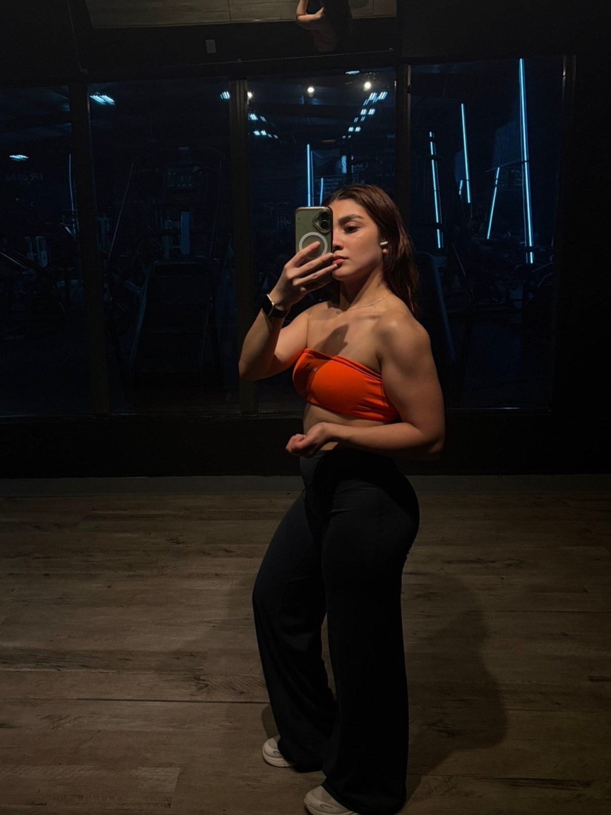 @Nikki