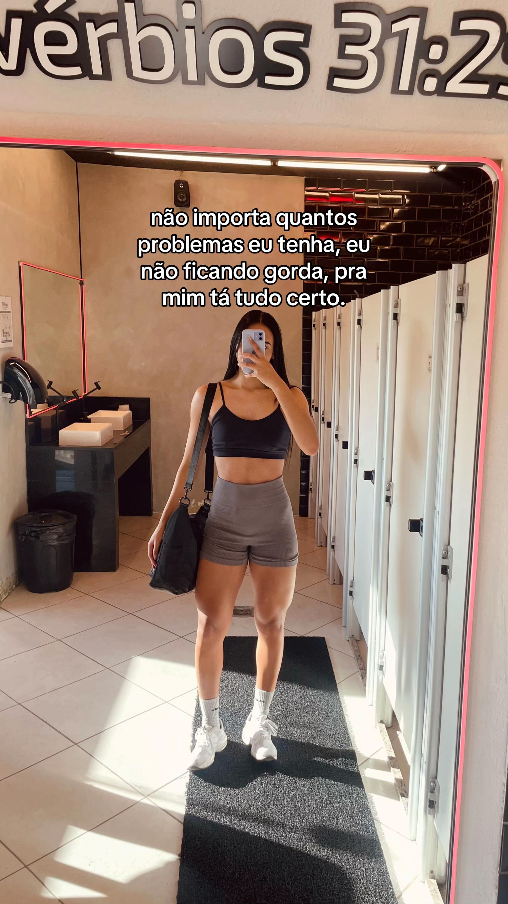 @helen💋