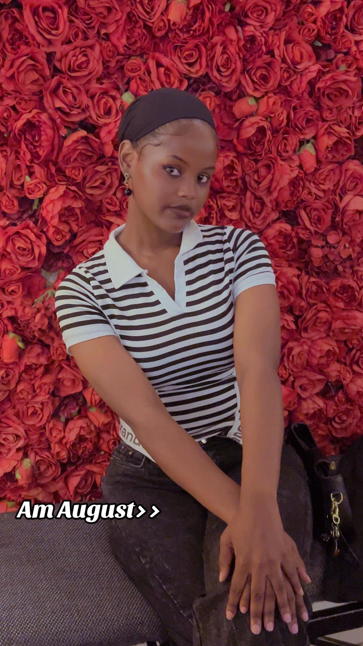 @queen_b_00
