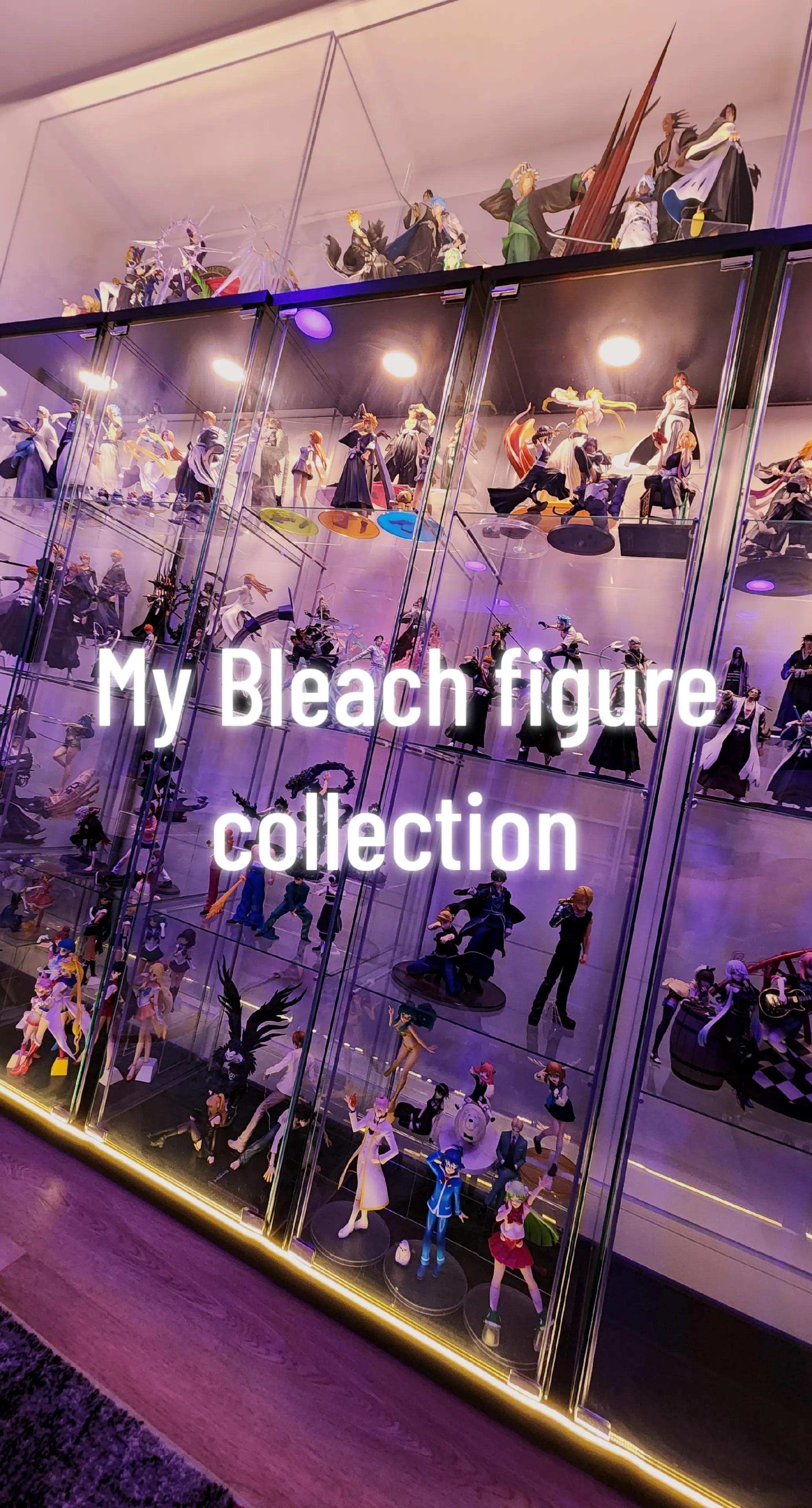 @Mr. Hollow - Figure Collector