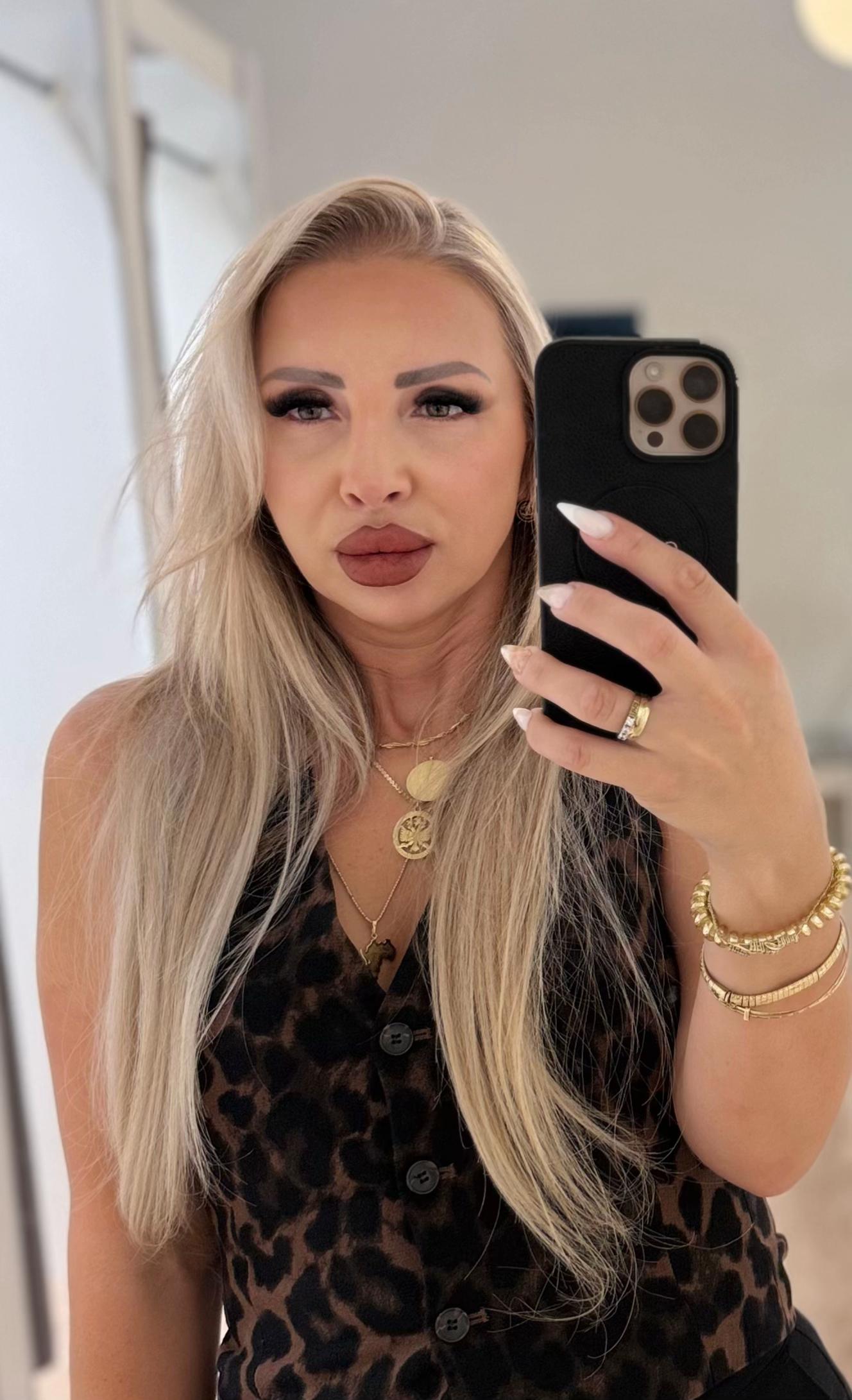 @SimplyChic