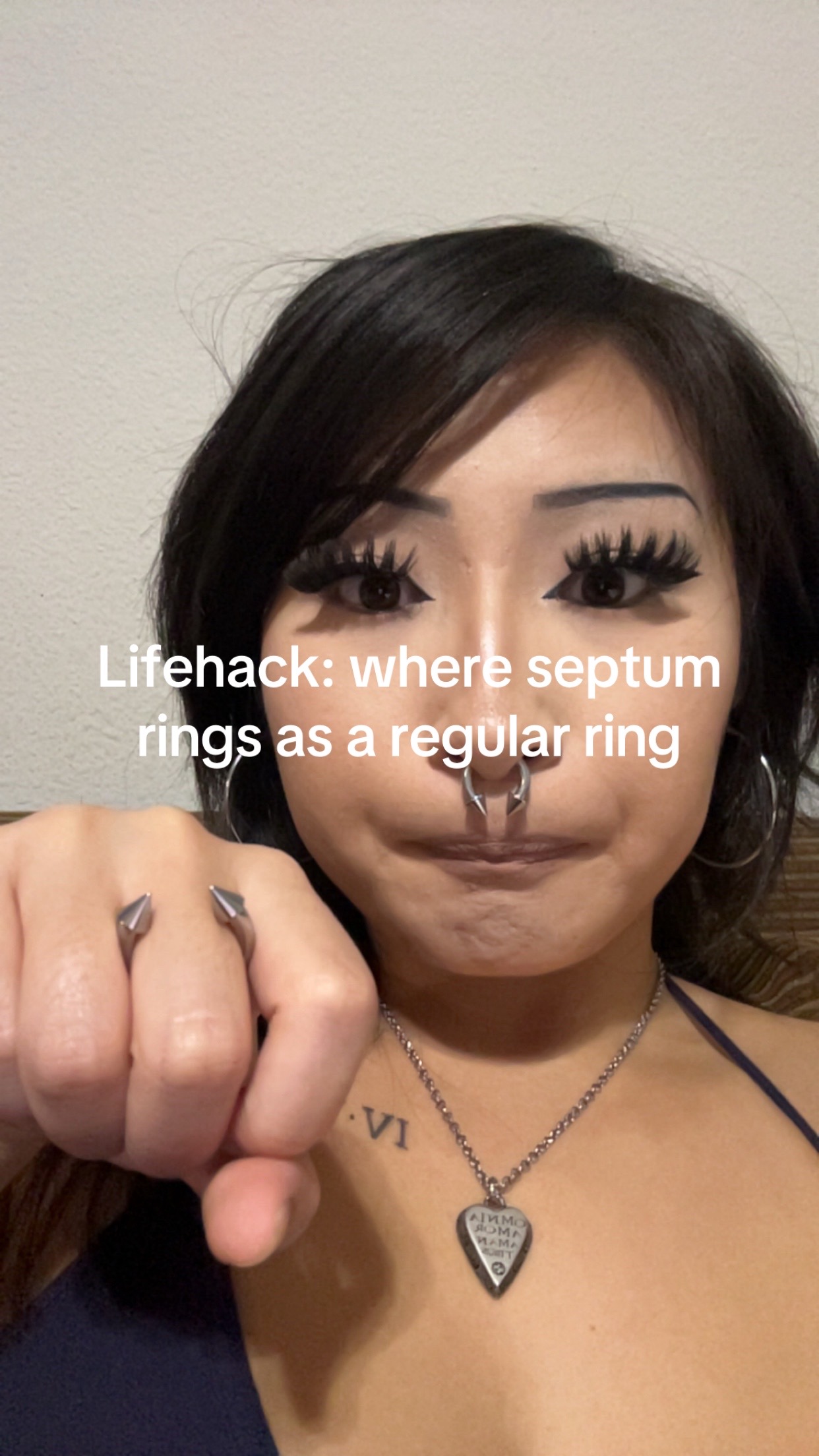 @༺♱༻