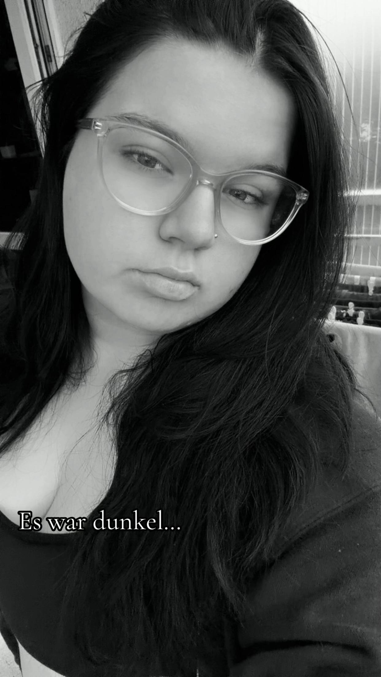@𝑰𝒕𝒔_ 𝓐𝓷𝓷𝓪𝓵𝓮𝓷𝓪