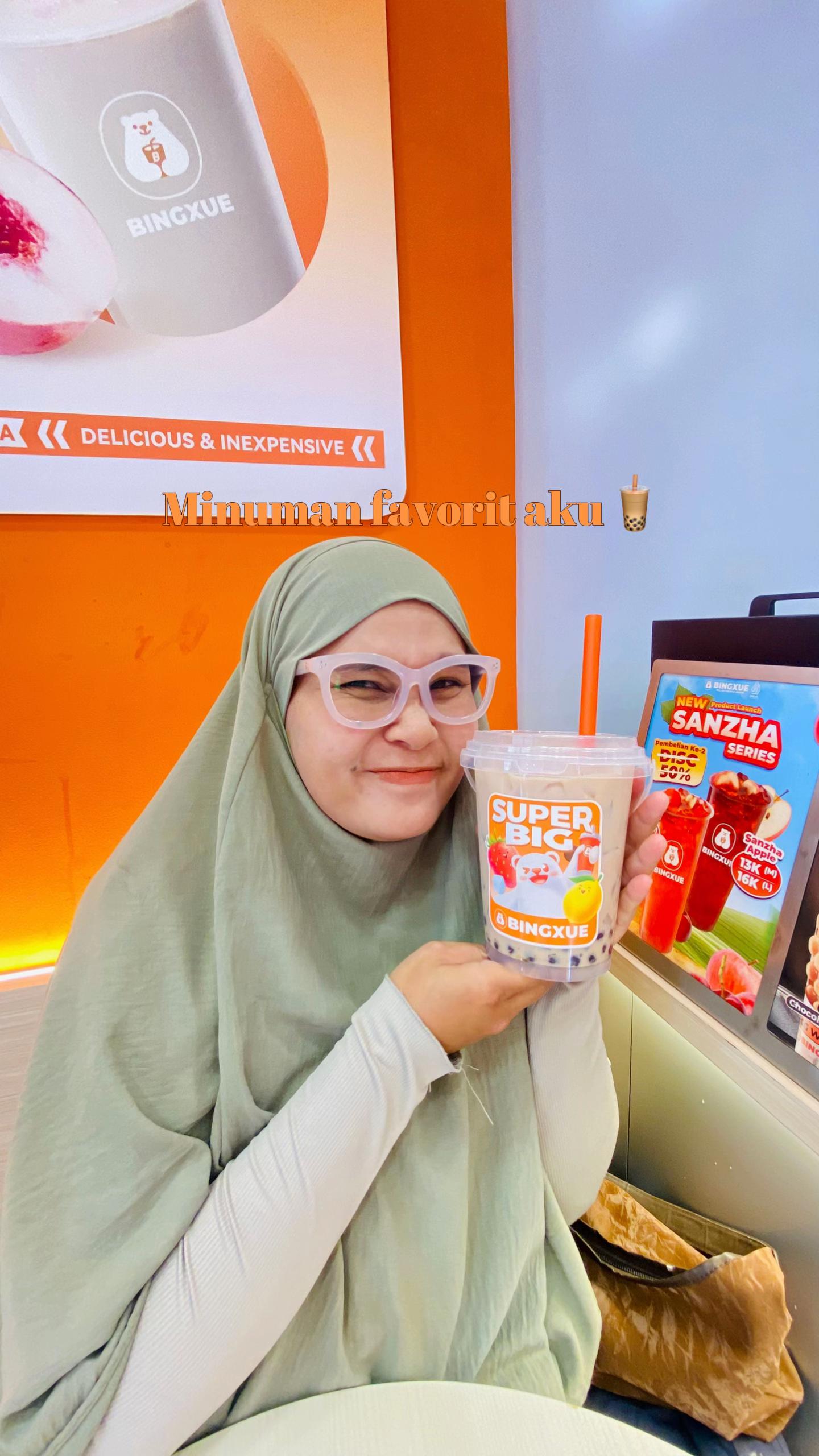 @AuliaNR &bull;Review &bull;Jajan &bull;Jalan