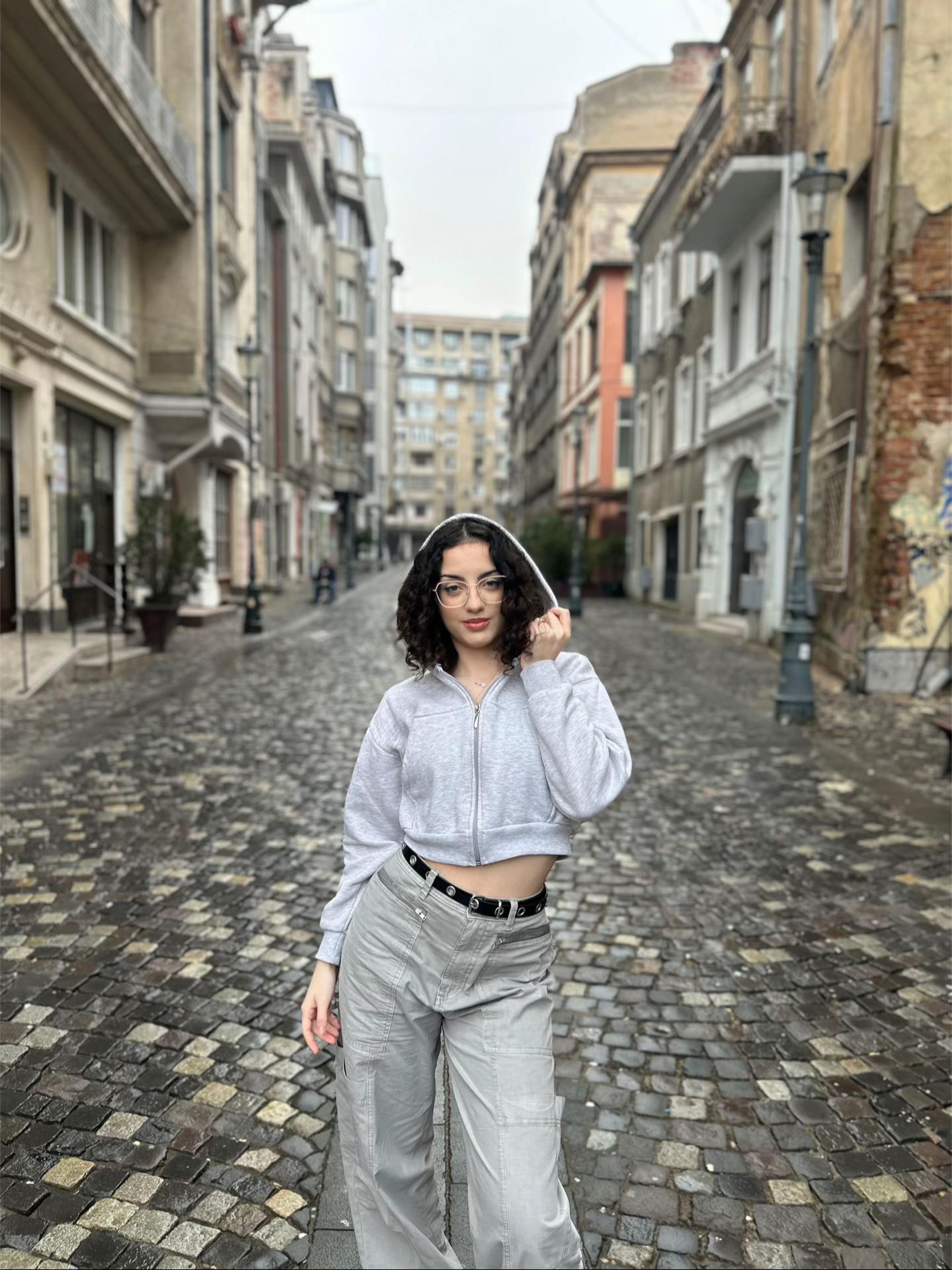 @Ade💜