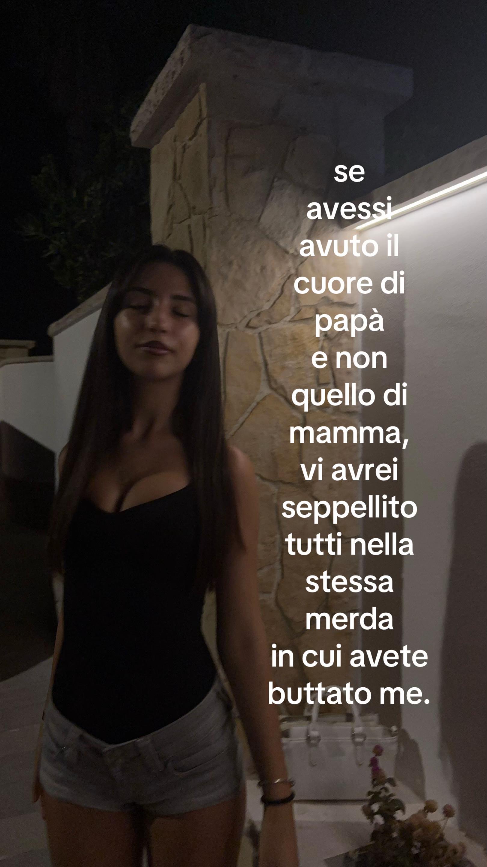 @🪬