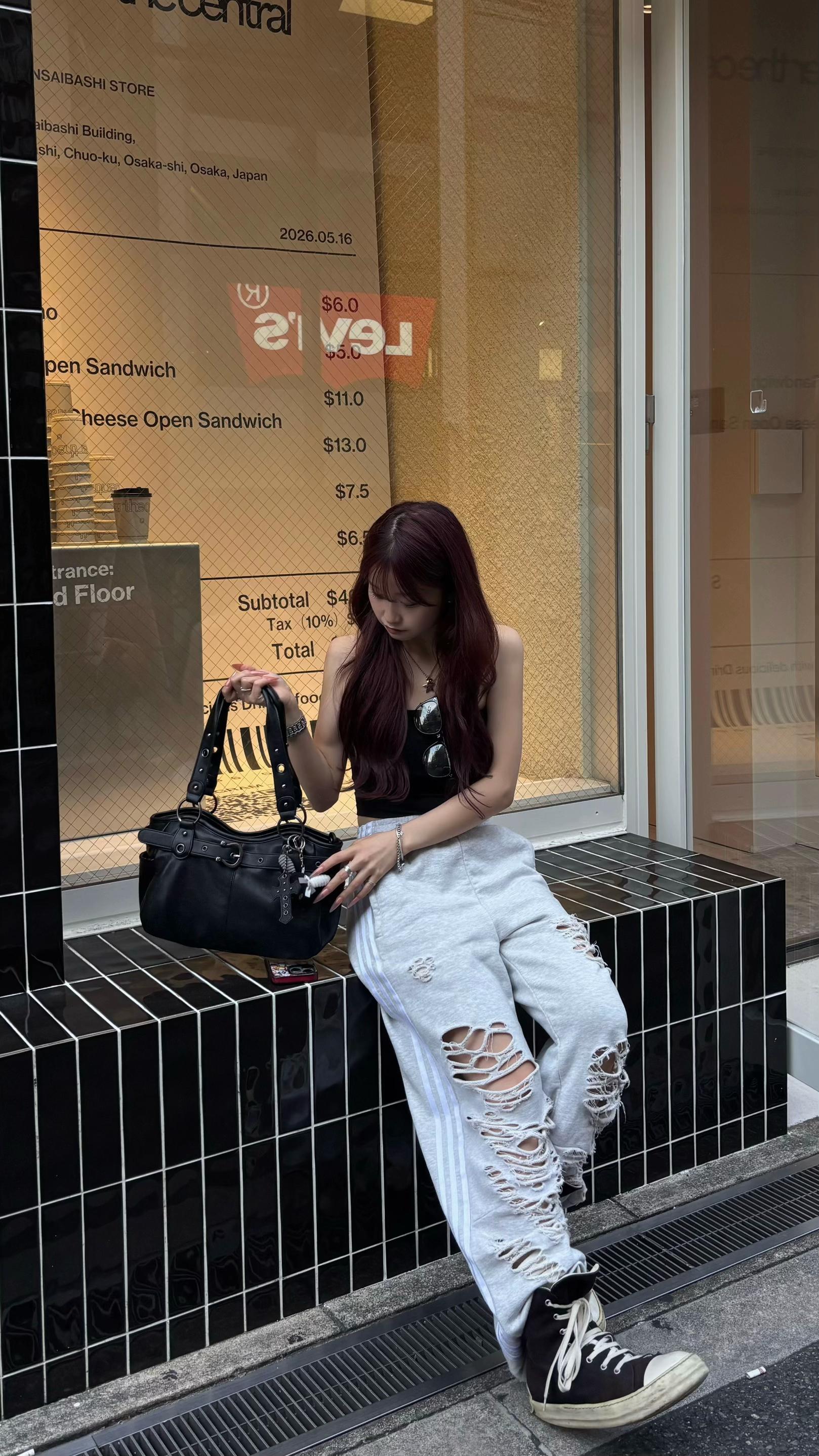 @リ コ