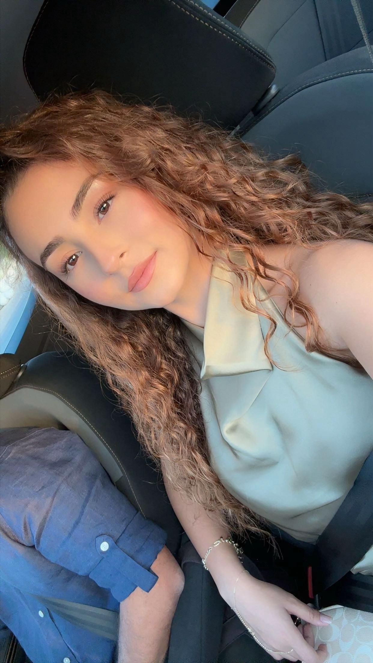 @𝐝𝐚𝐩𝐡𝐧𝐞