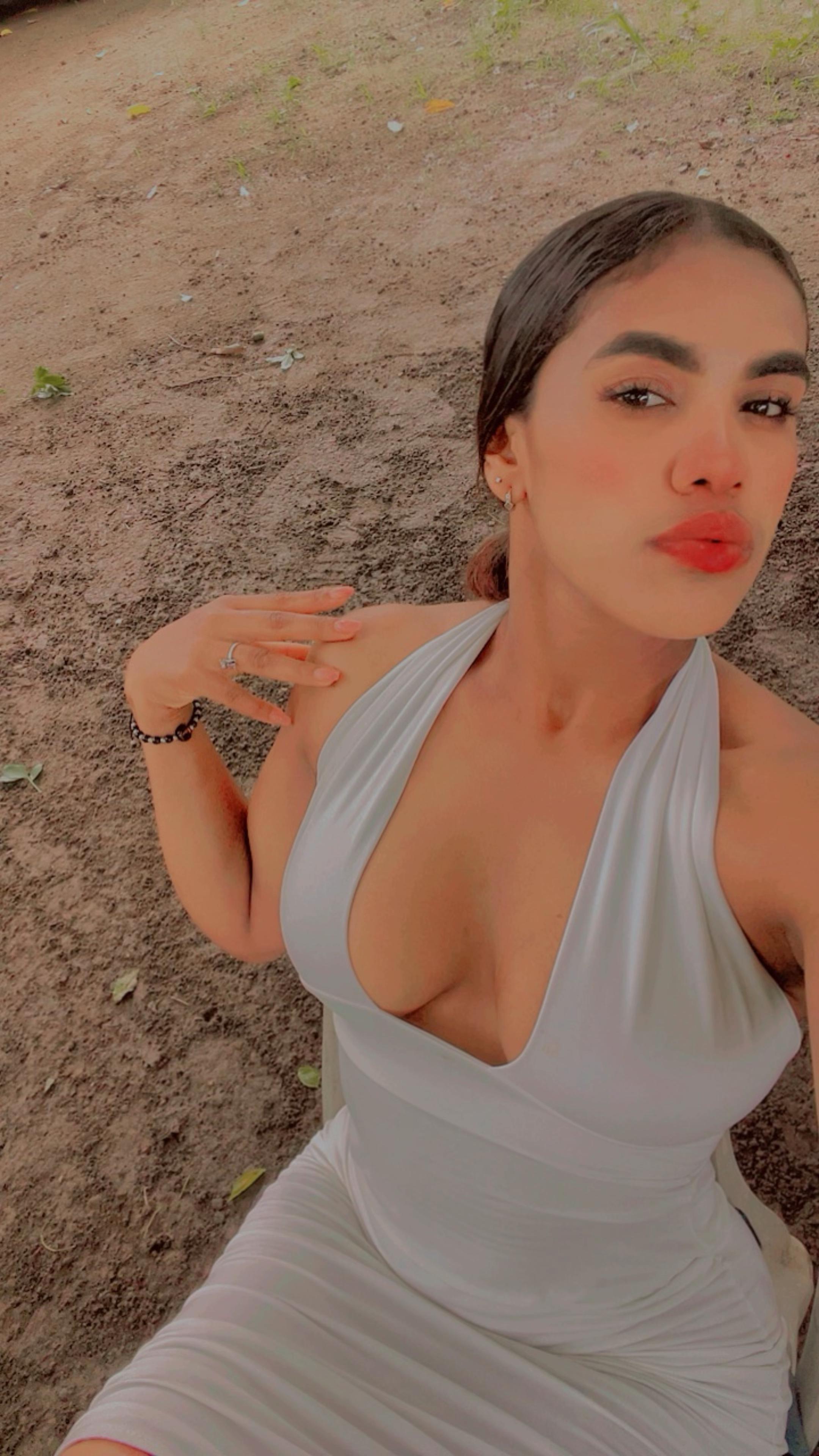 @Nisa 🌴