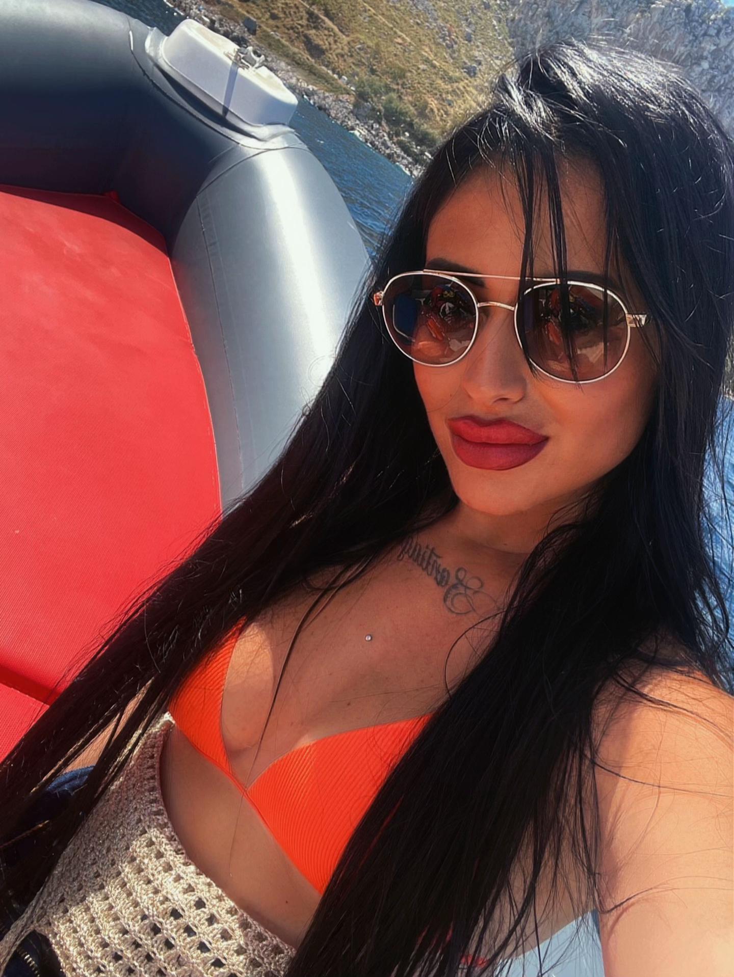 @Alessia🍒👸🏻