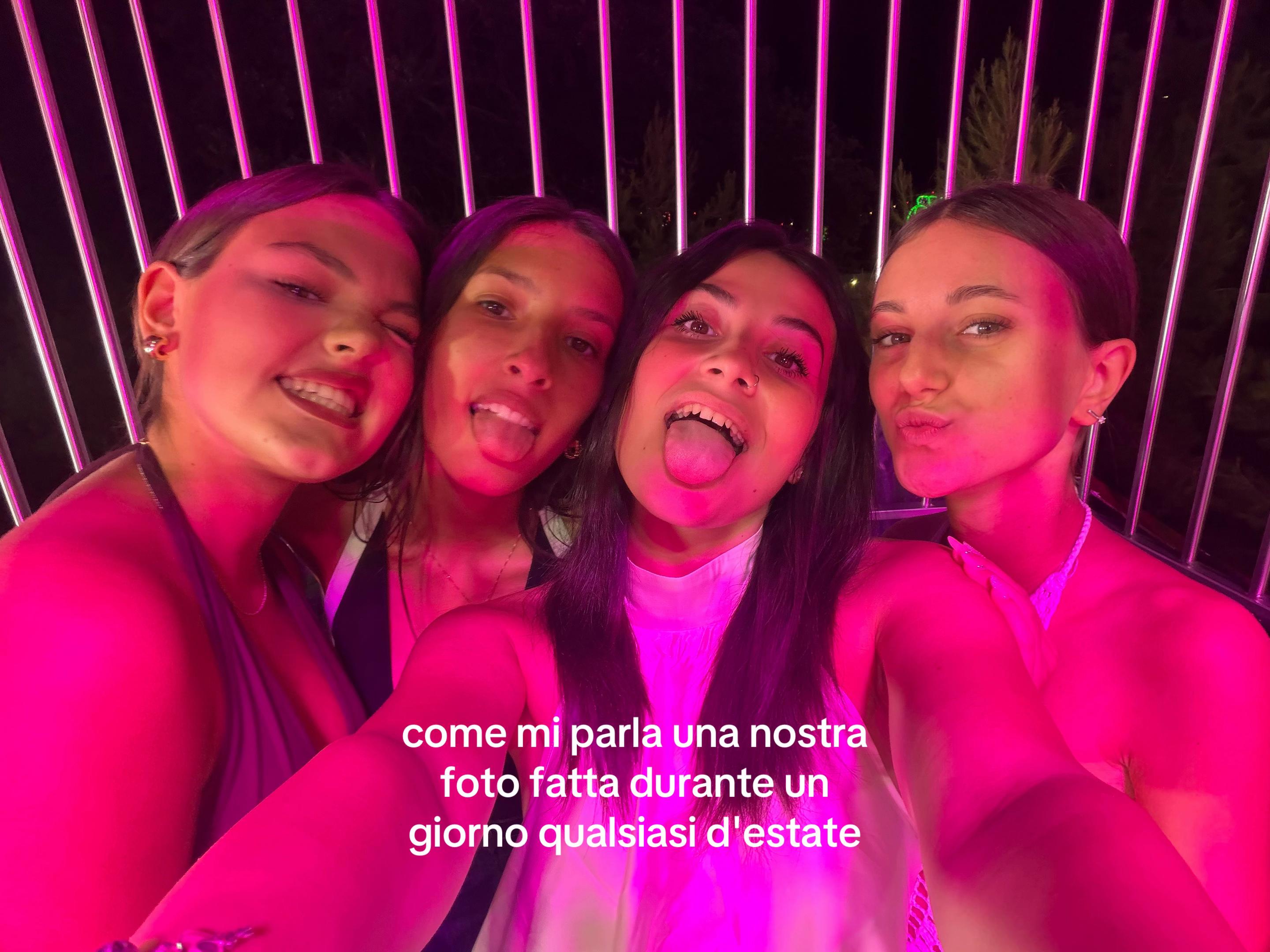 @vi