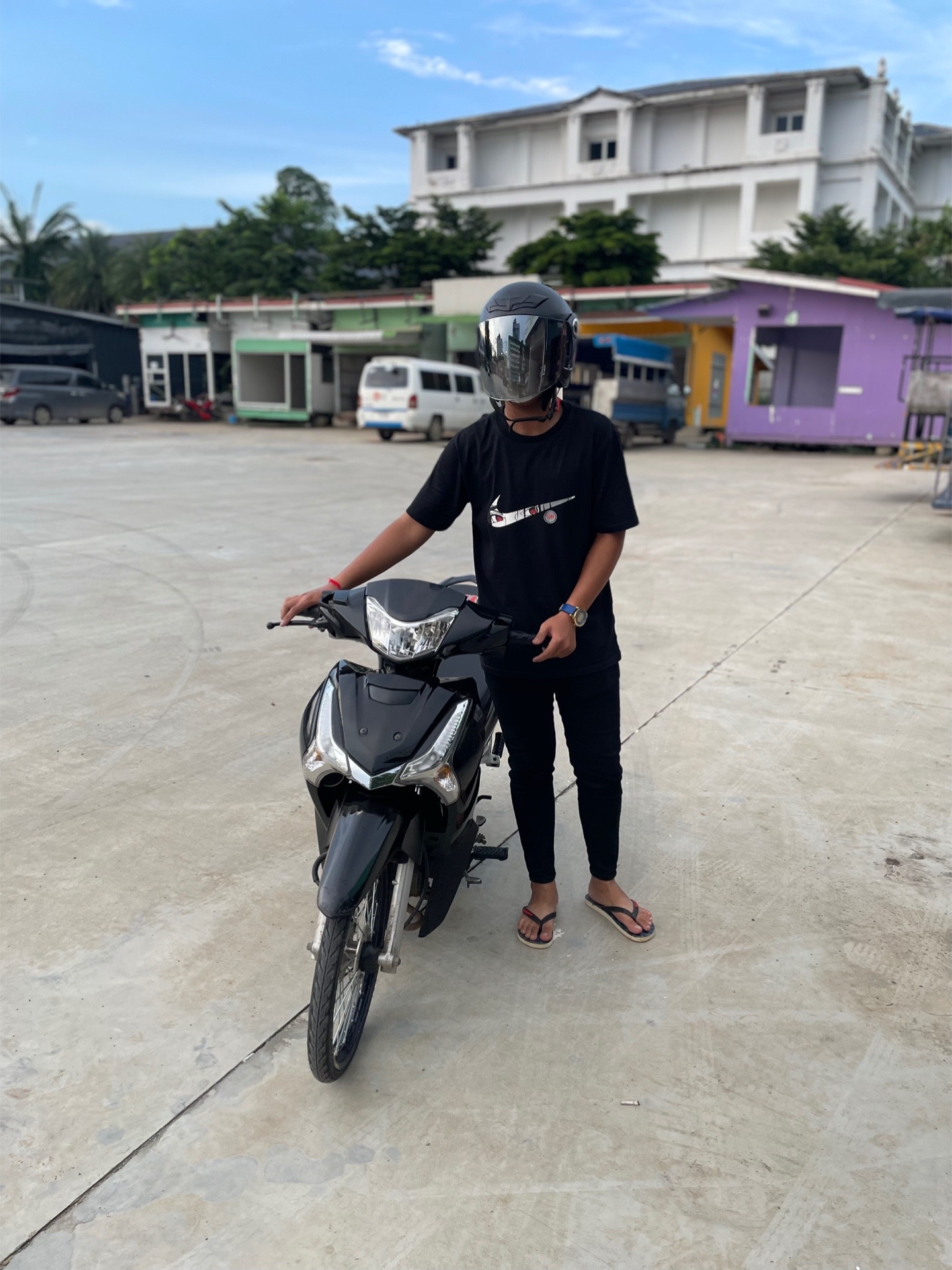 @𝐇𝐞𝐚𝐤𝟏𝟐𝟓.🖤🚀