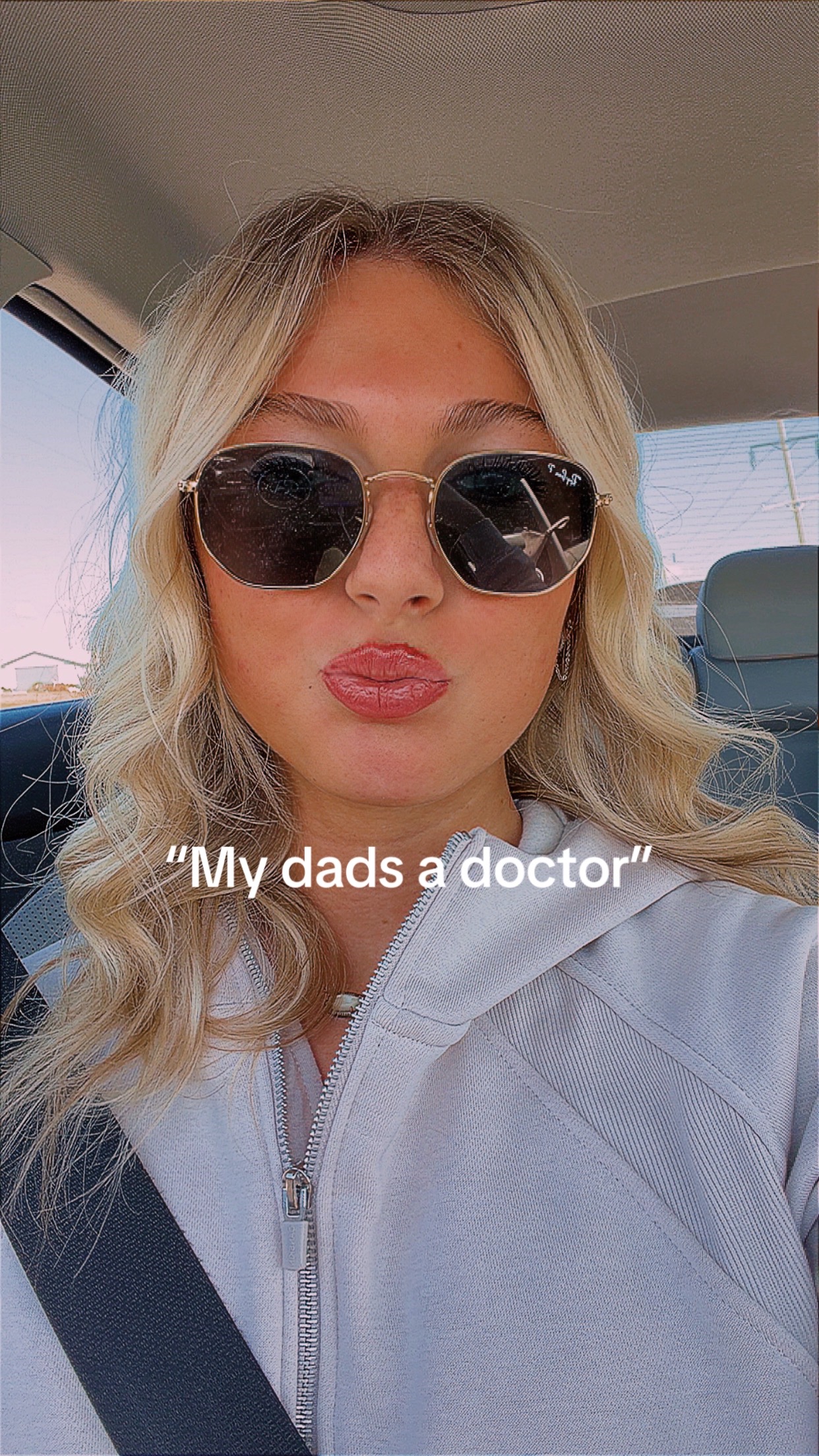 @Alexis