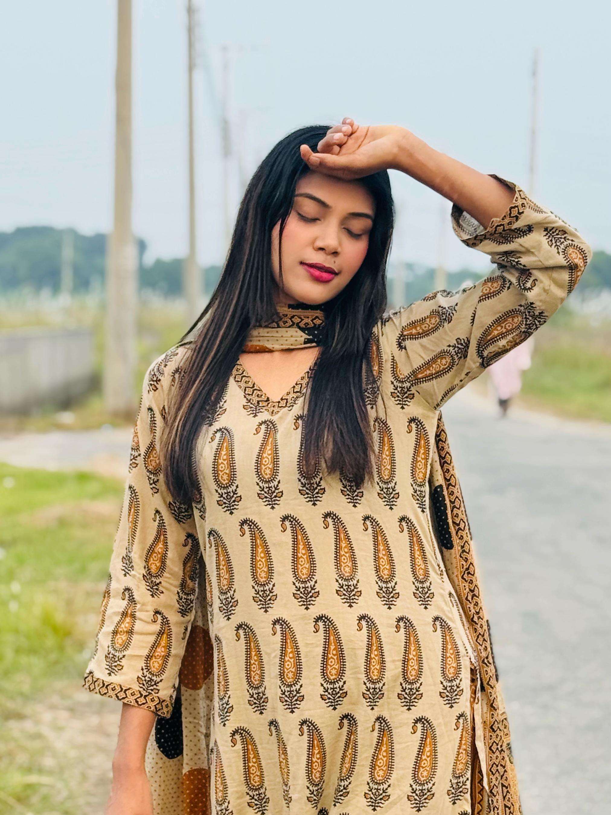 @👩&zwj;🎓⚖️Arshi +(আরু)⚖️🎓