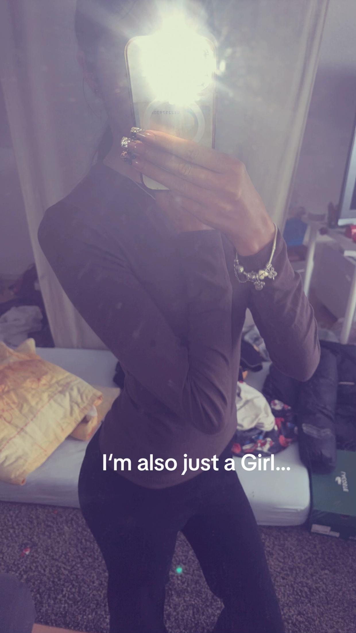 @𝐄𝐦𝐦𝐲