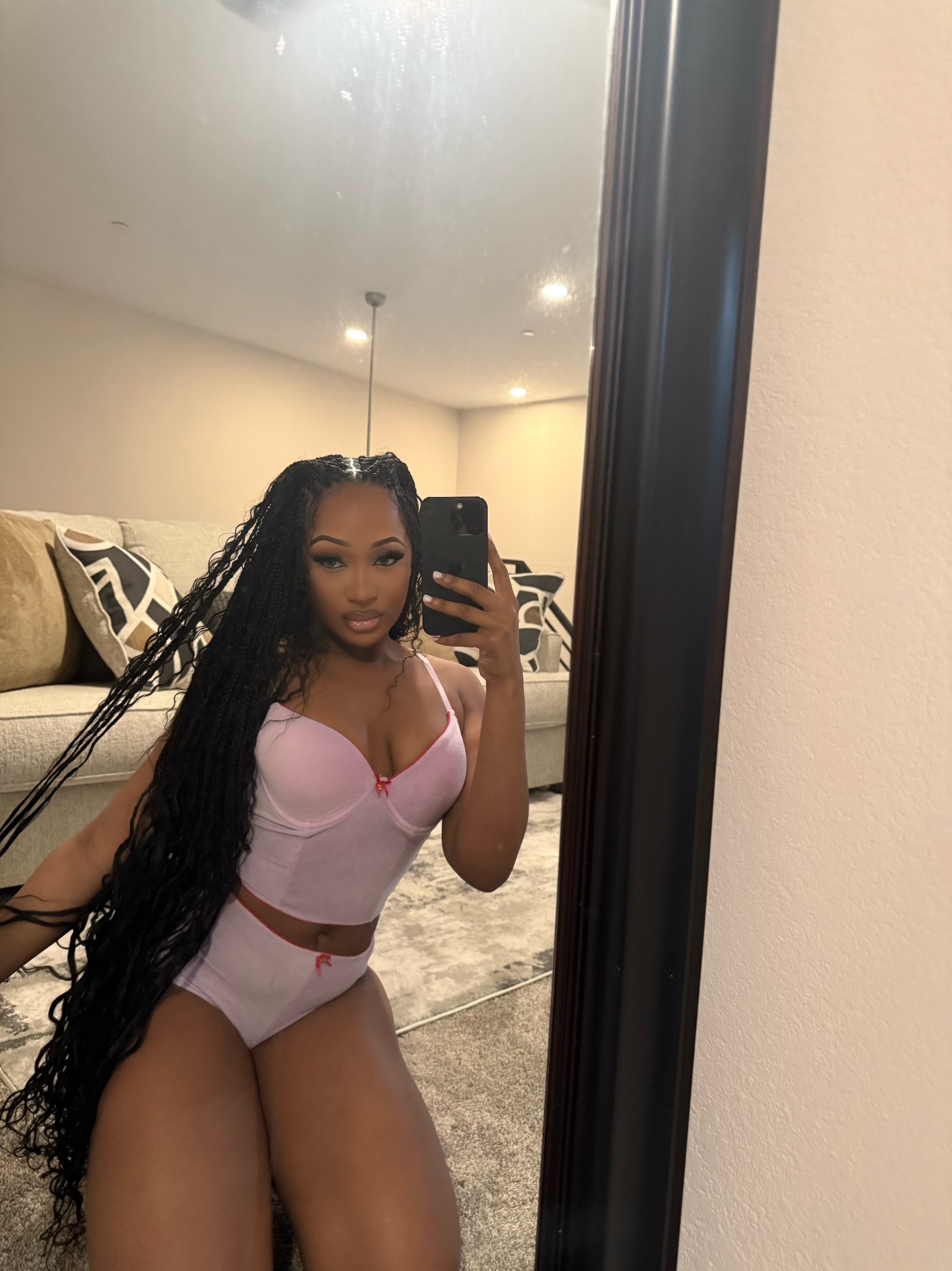 @Kourtnee🤍