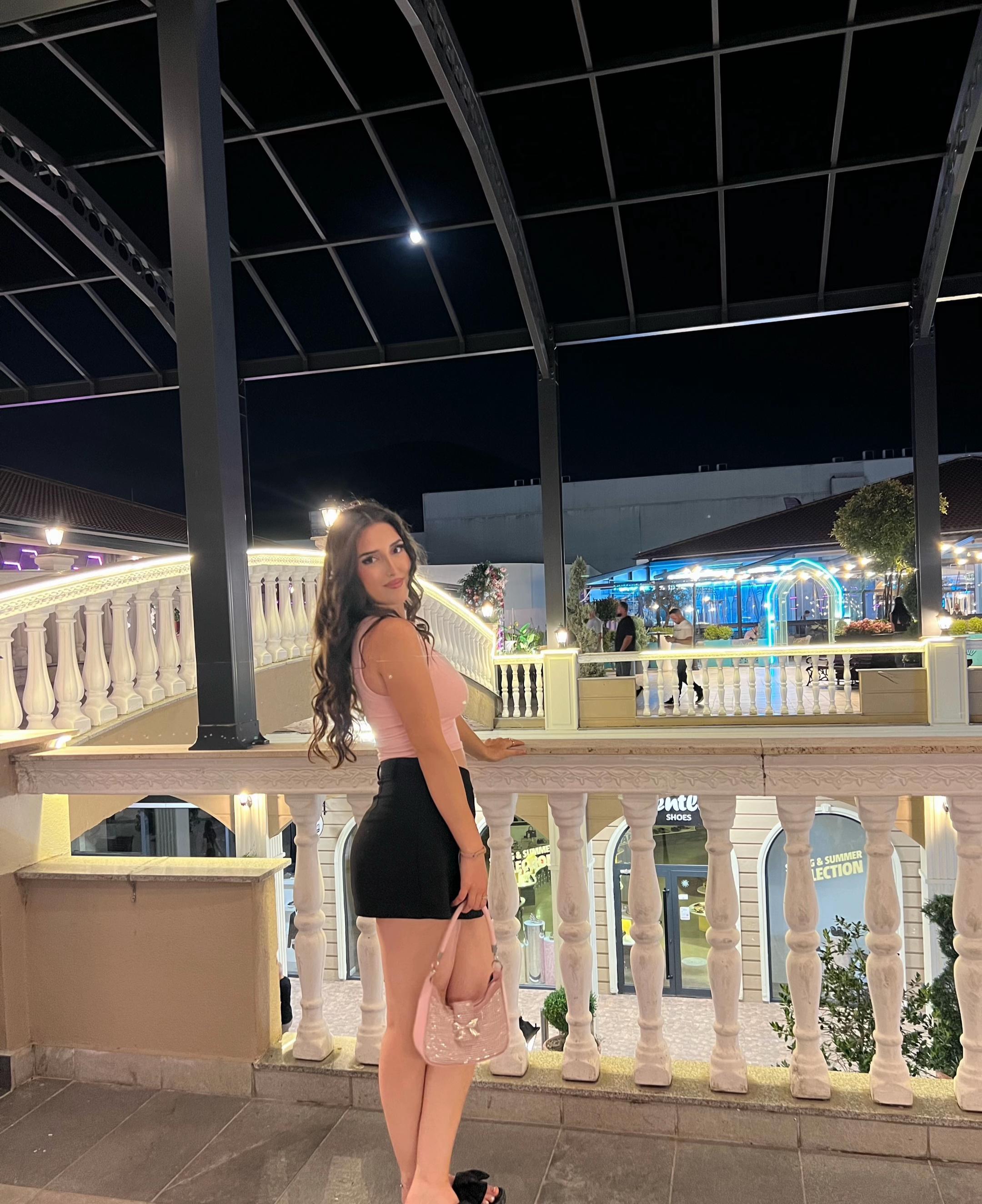 @Fatlinda