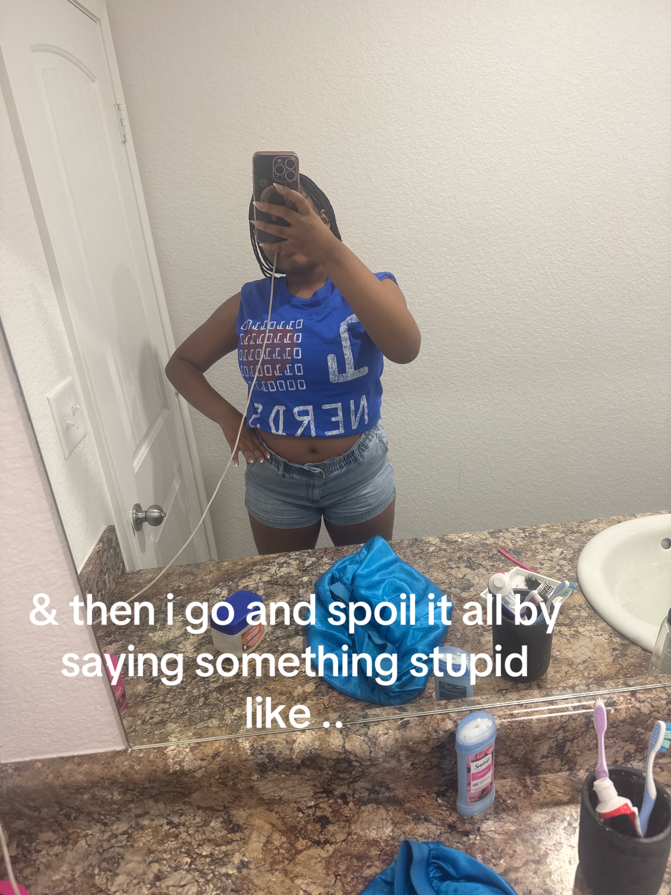 @theeziahmariee