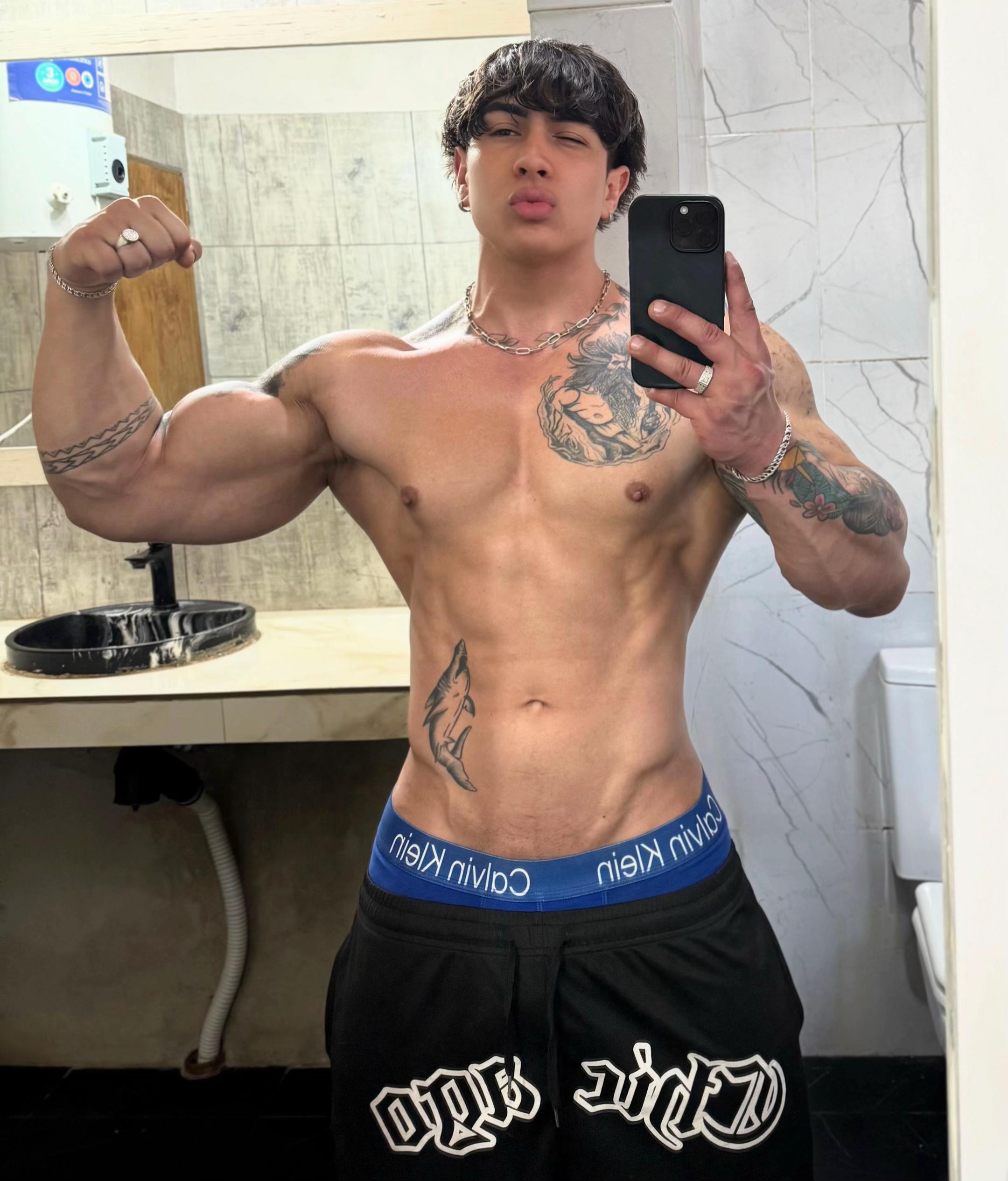 @Nicol&aacute;s