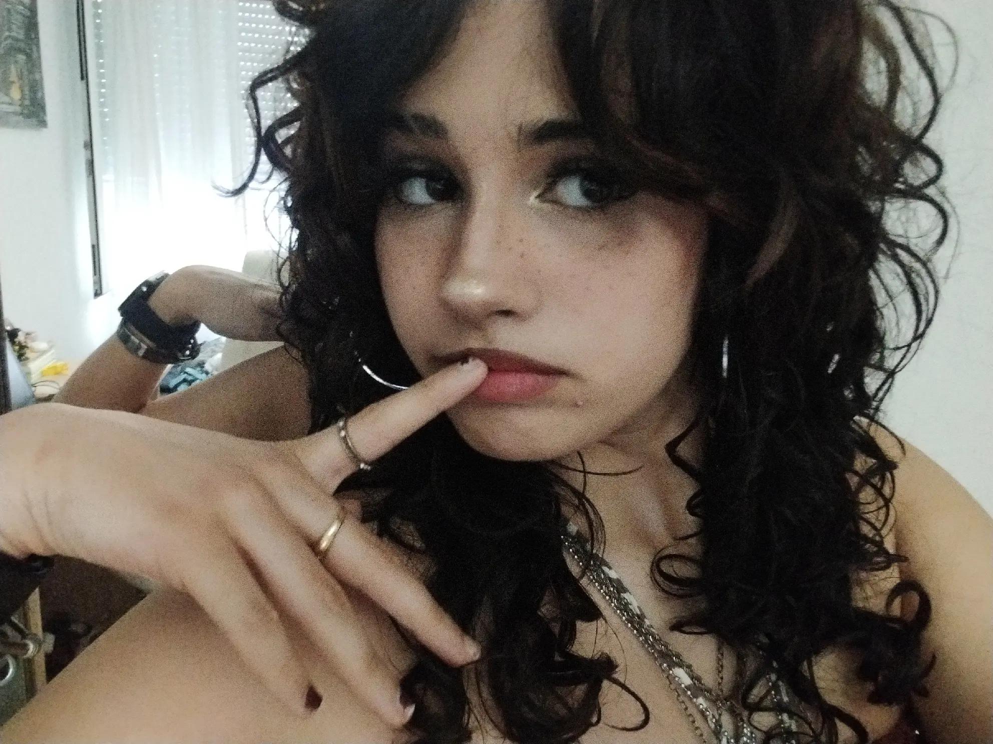 @Neiiii