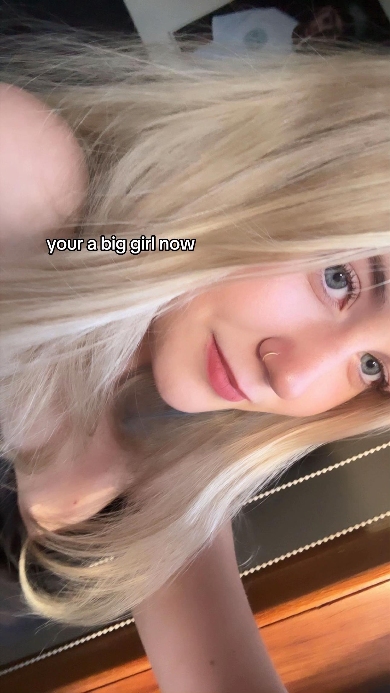 @unironicallyblonde