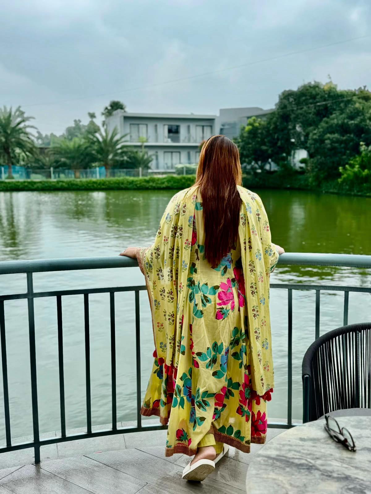 @surovi