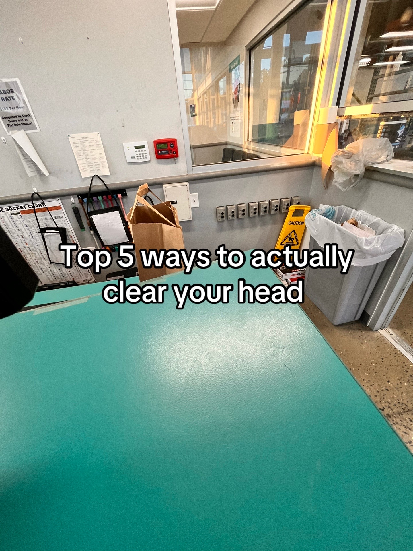 @🤵🏾♂️